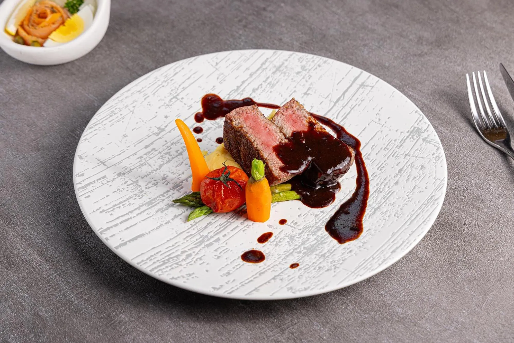 Restaurant/places to eat in InterContinental Beijing Beichen by IHG l Walking Distance to Bird's Nest & Water Cube & Metro Station l Interconnected with China National Convention Center l Award-winning Club Lounge with Mixologist l Direct Metro Line to Wangfujing