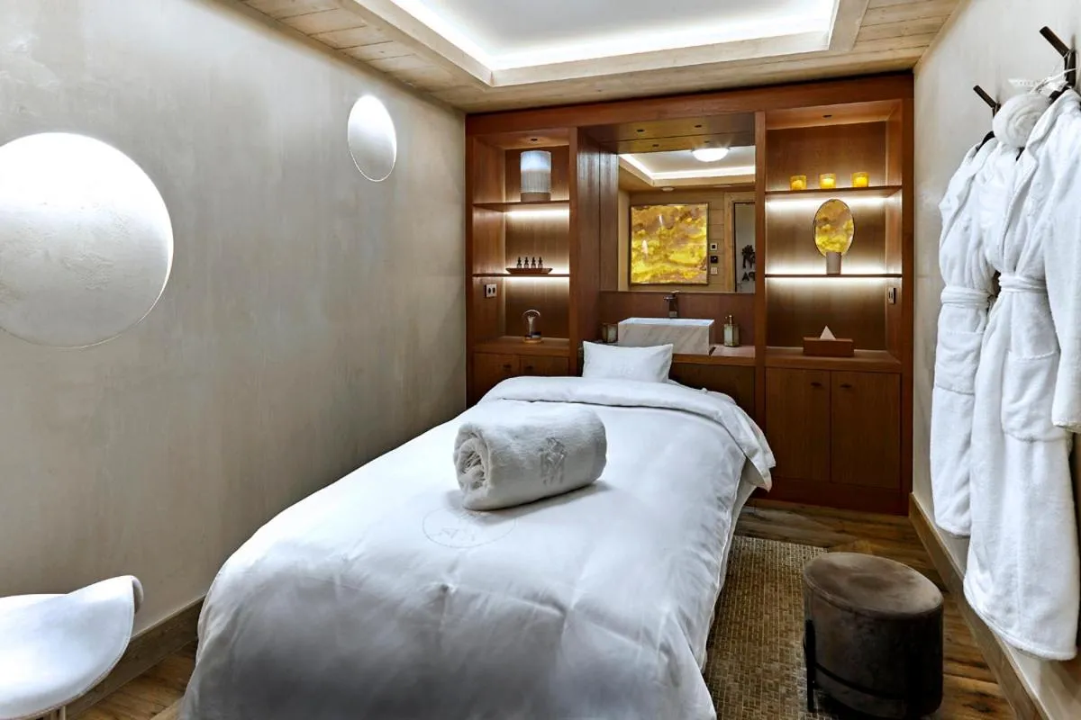 Massage, Bed in Lys Martagon