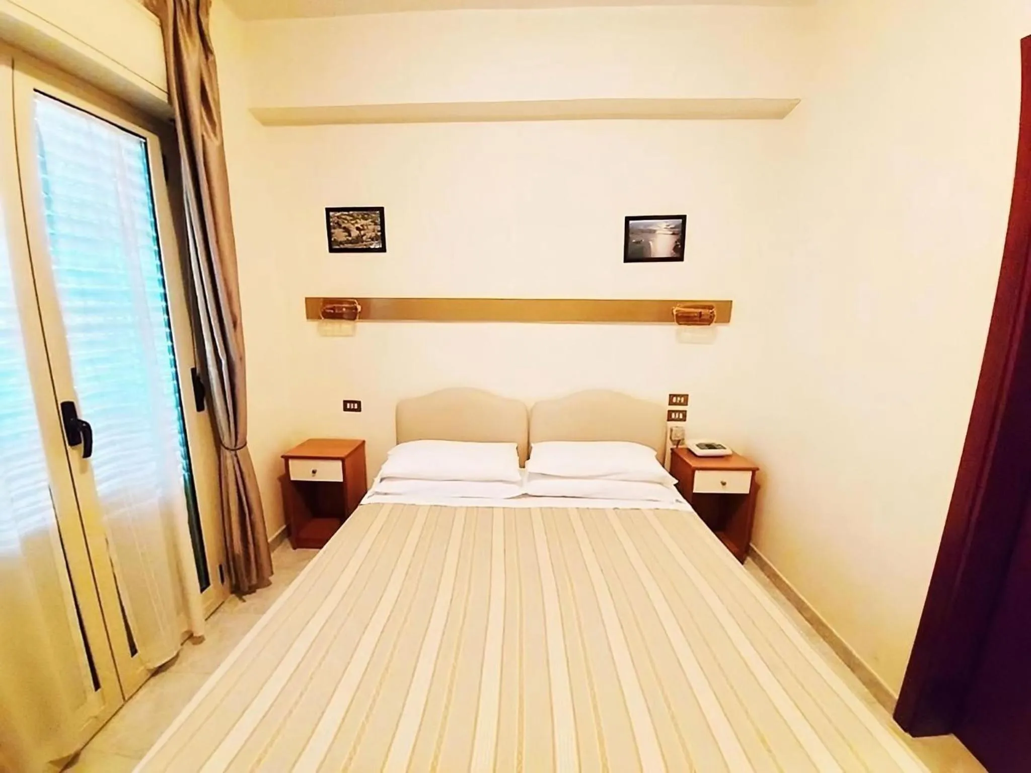 Bed in Albergo delle Rose