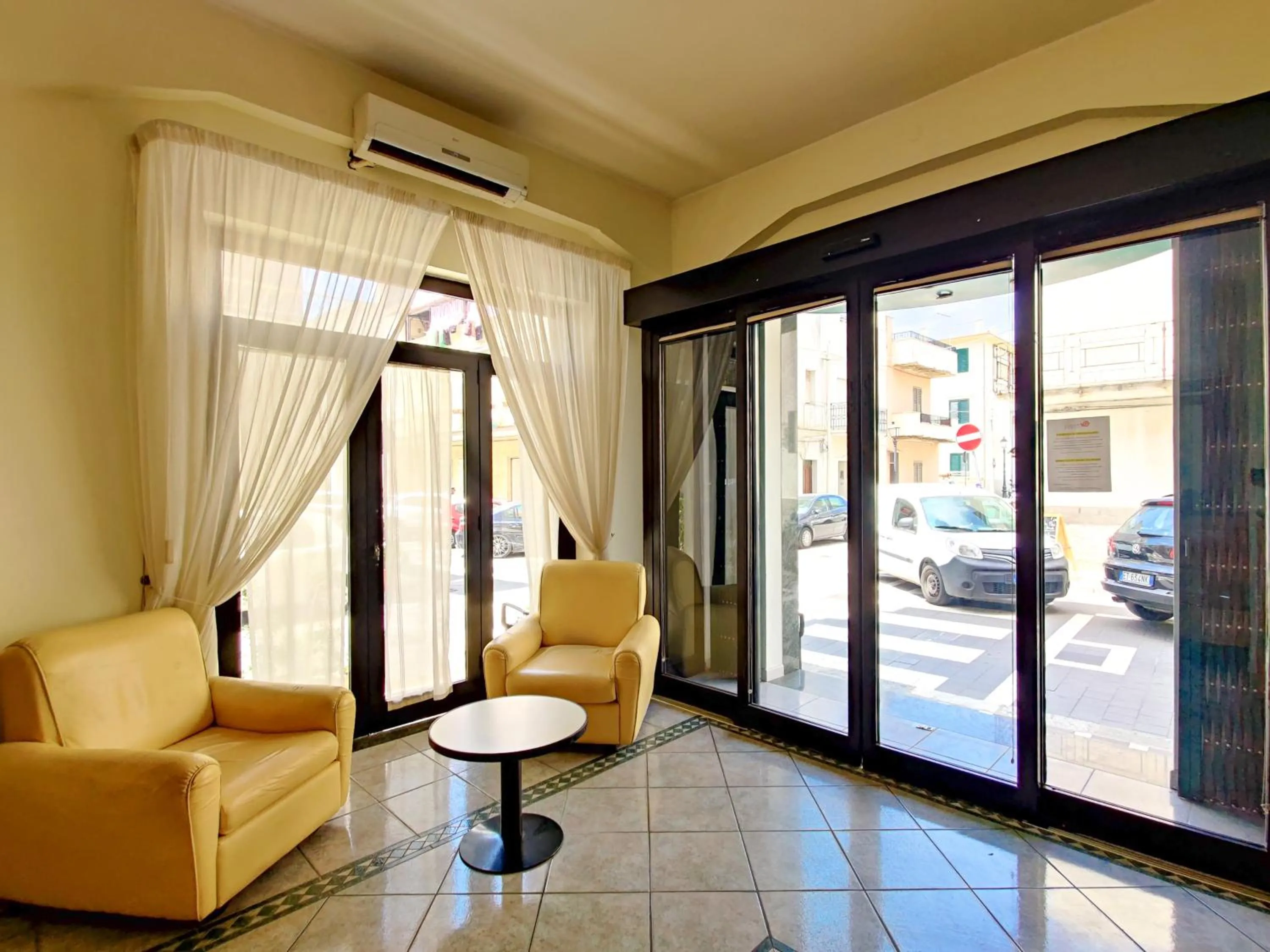 Lobby or reception in Albergo delle Rose