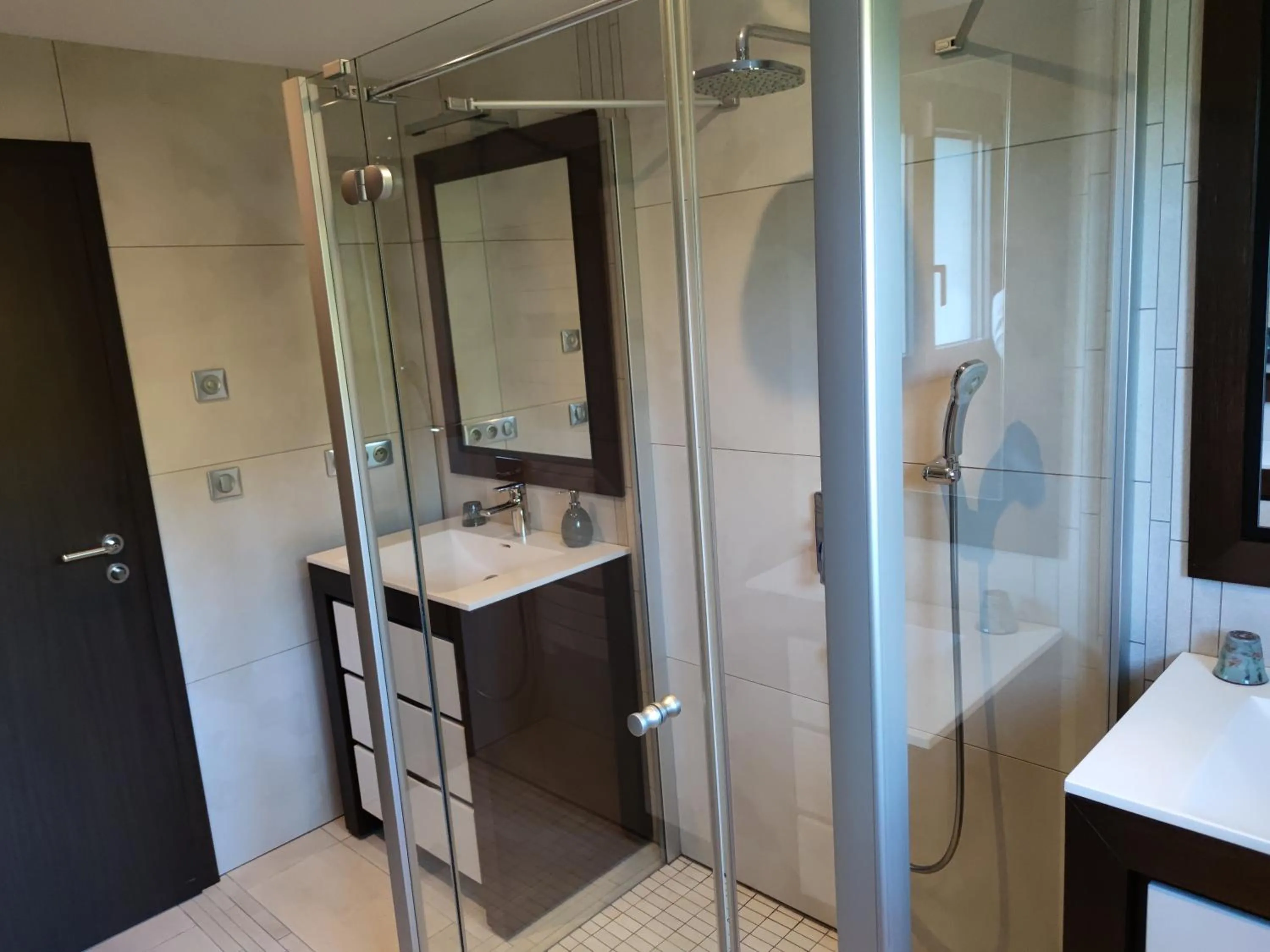 Shower in Comme une évidence