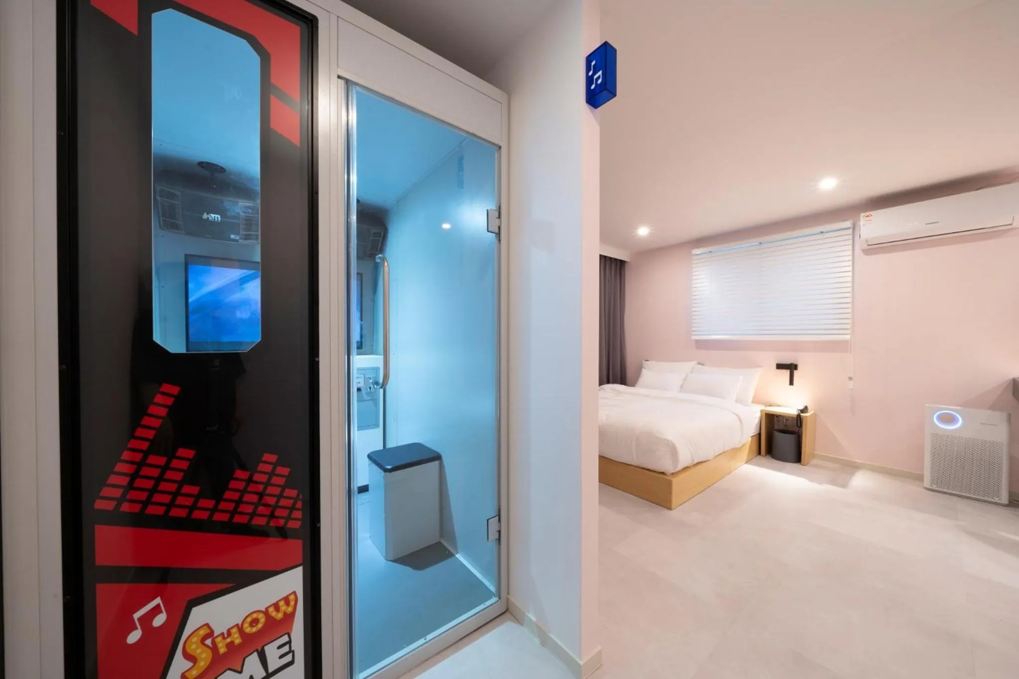 Bed in Object AanK Hotel Gumi