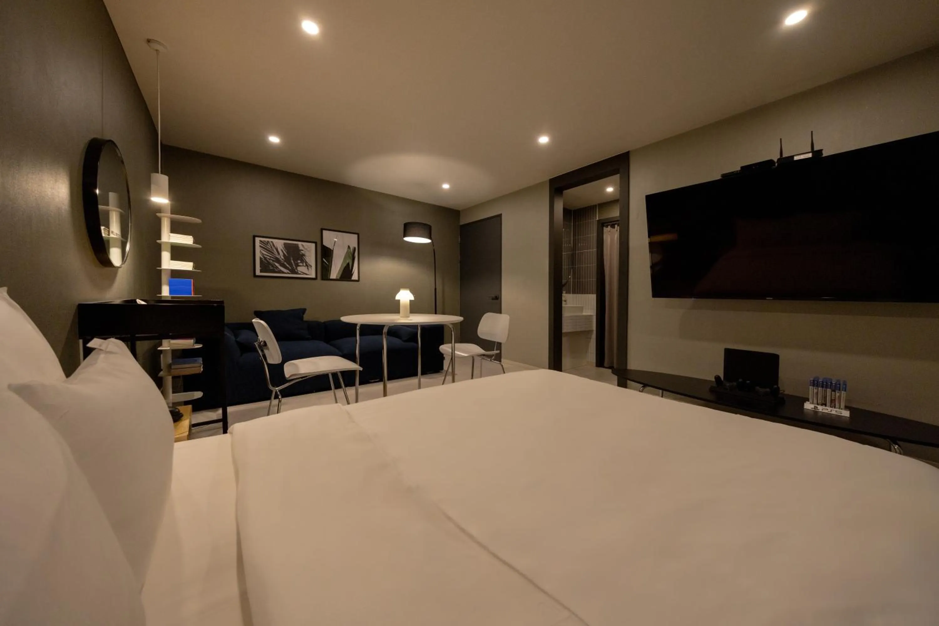 Bed in Object AanK Hotel Gumi