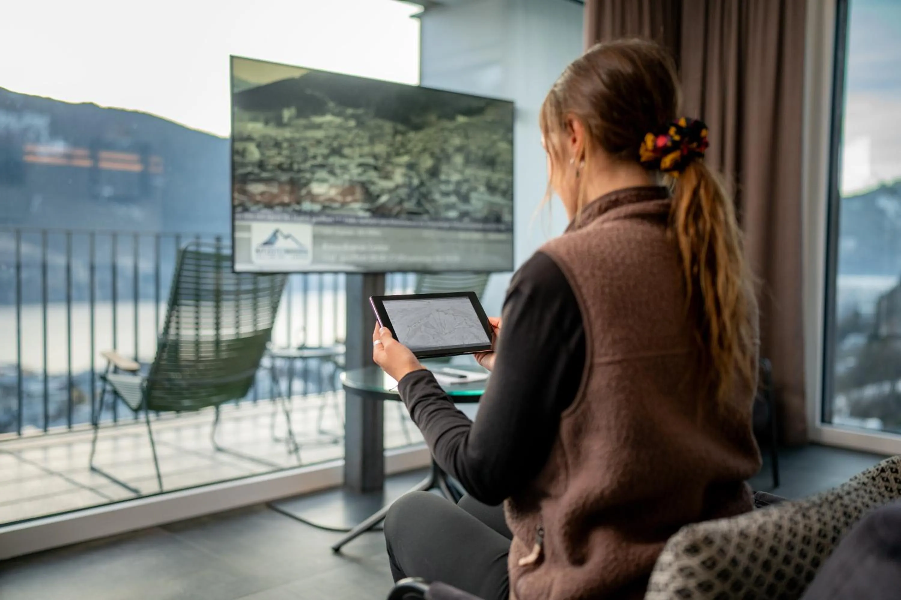 TV and multimedia in Nikolaus by AvenidA Panoramic Wellness Suites