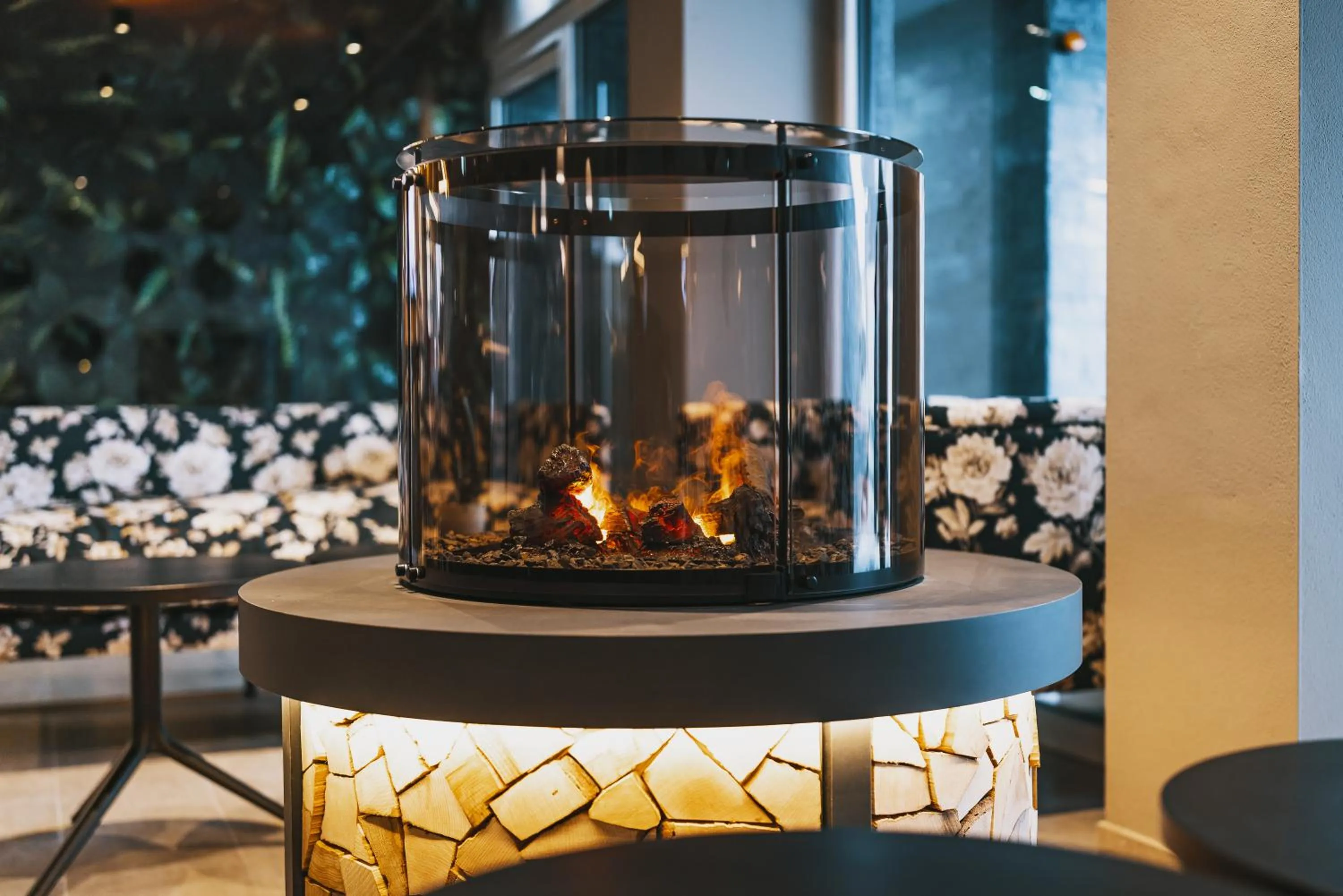 flat iron in Nikolaus by AvenidA Panoramic Wellness Suites