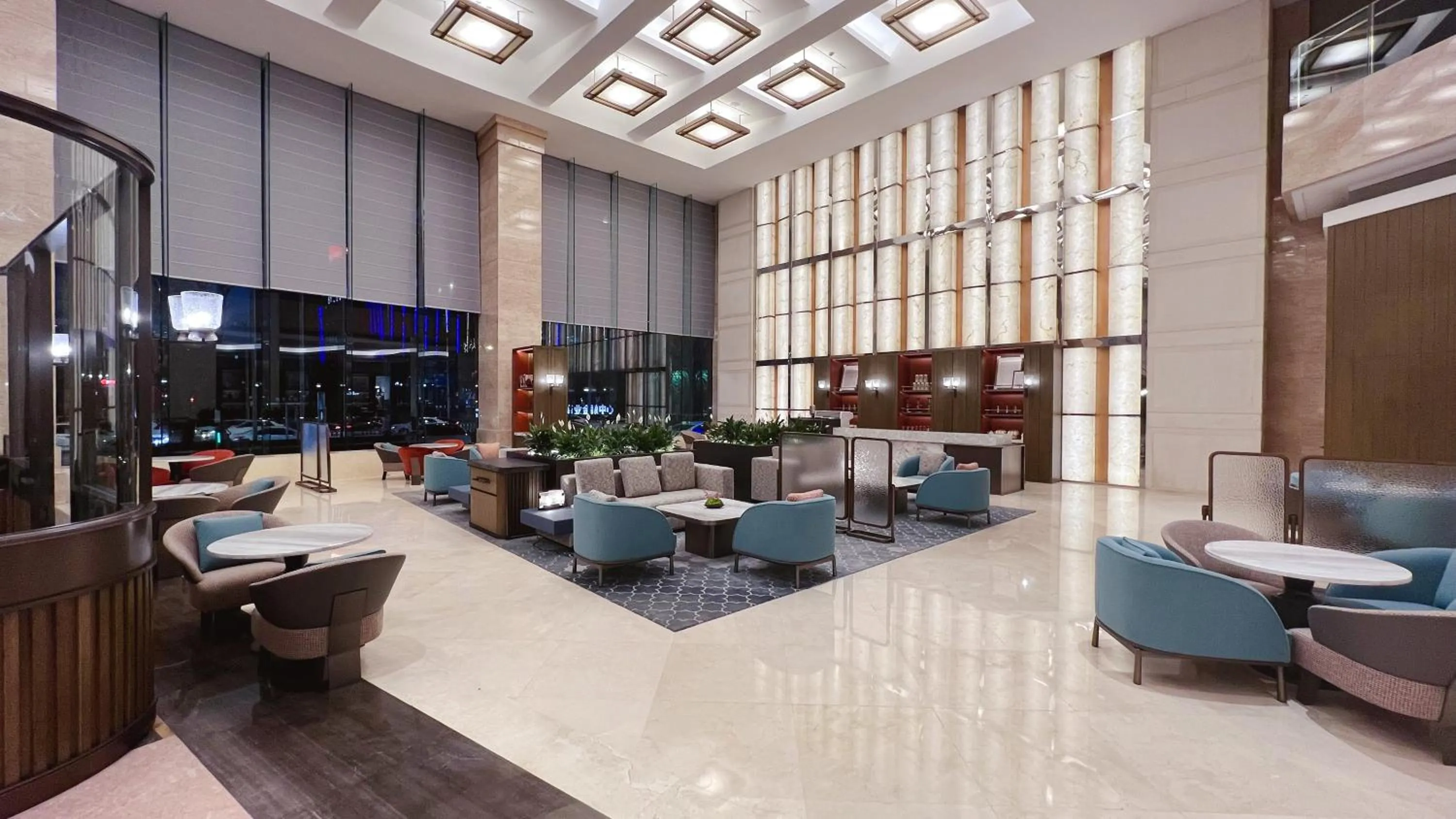 Lobby or reception in Swissôtel Shenyang