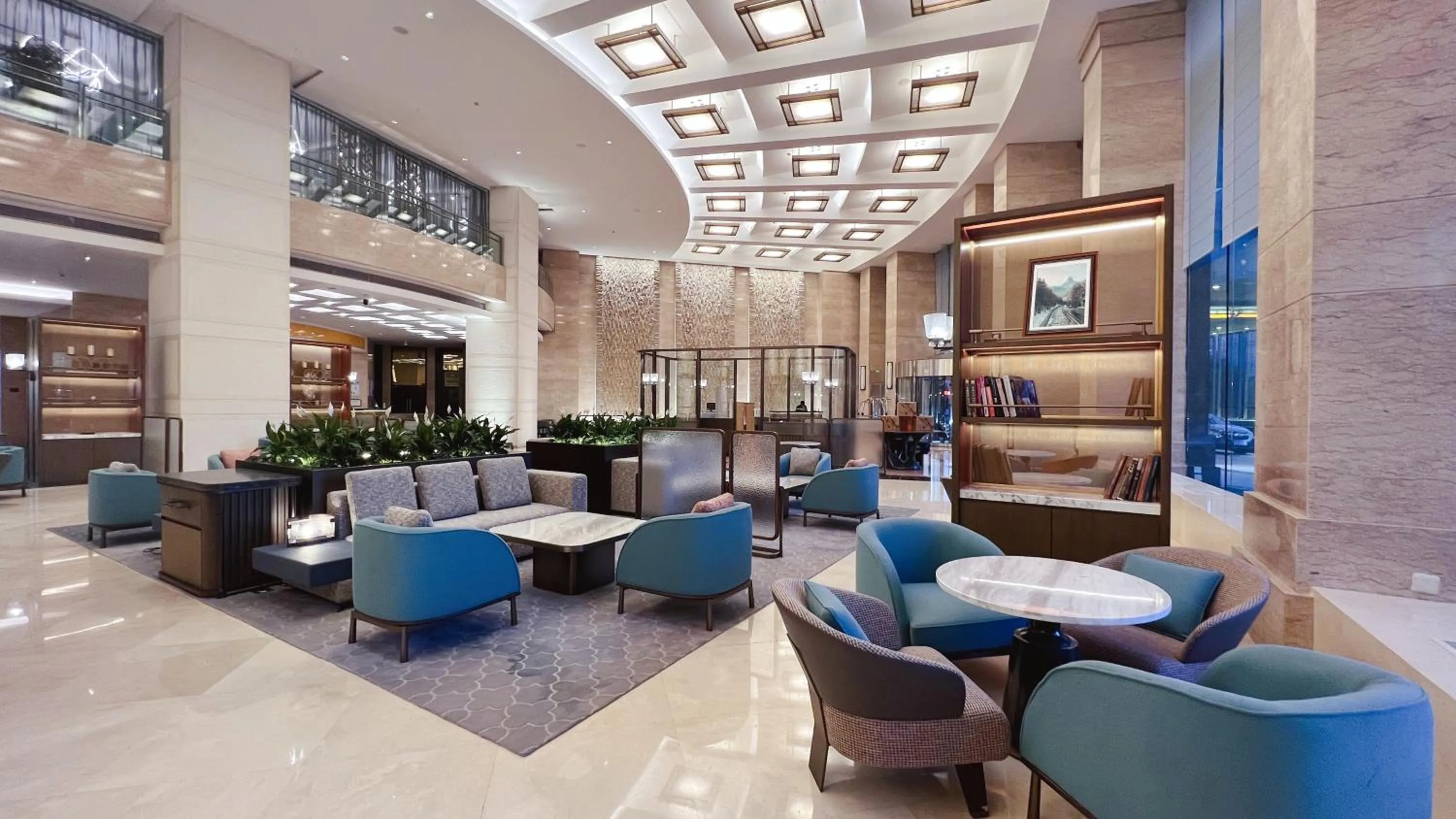 Lobby or reception in Swissôtel Shenyang