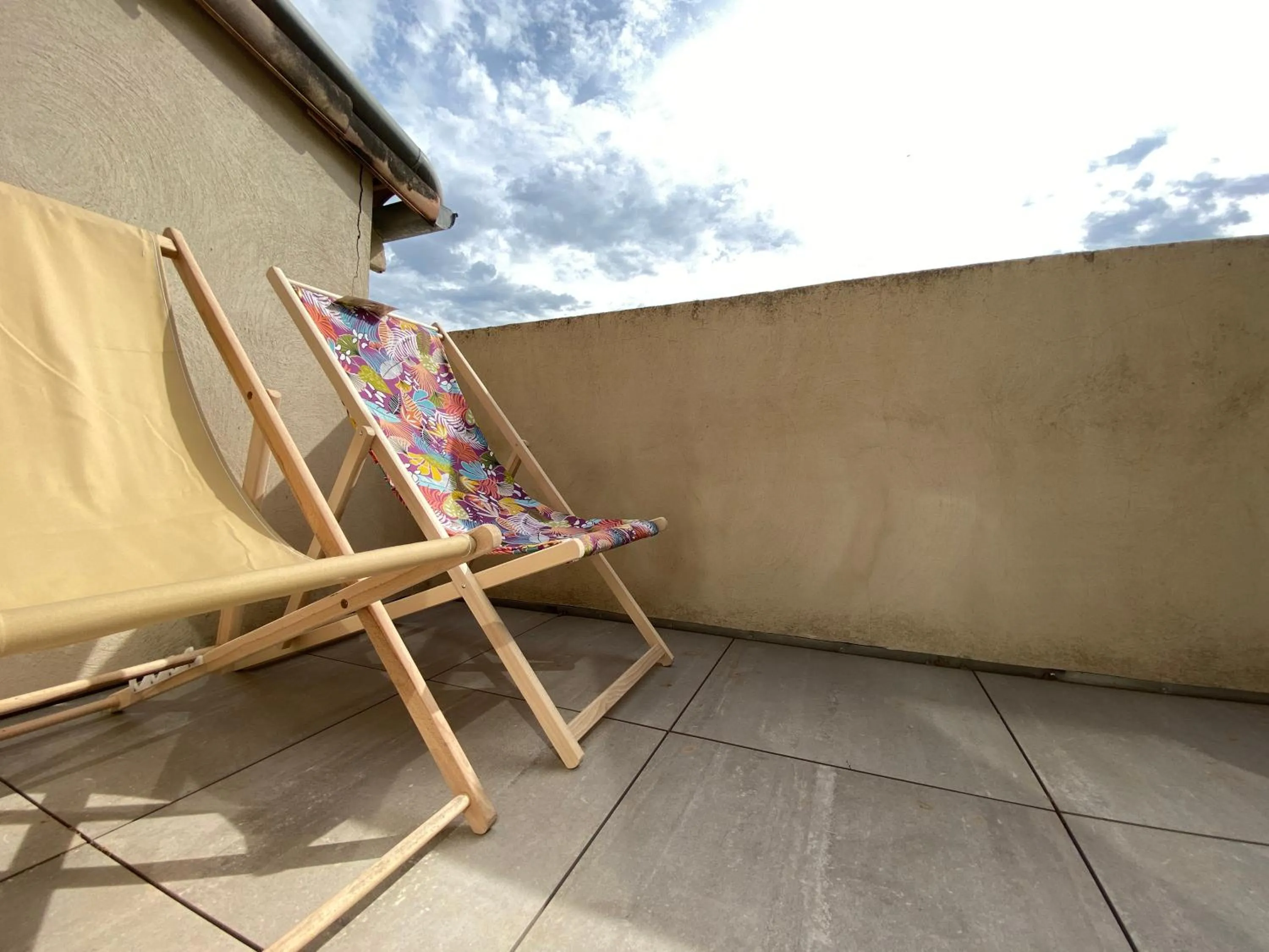Balcony/Terrace in Logis Hôtel Médiéval, Montélimar Nord