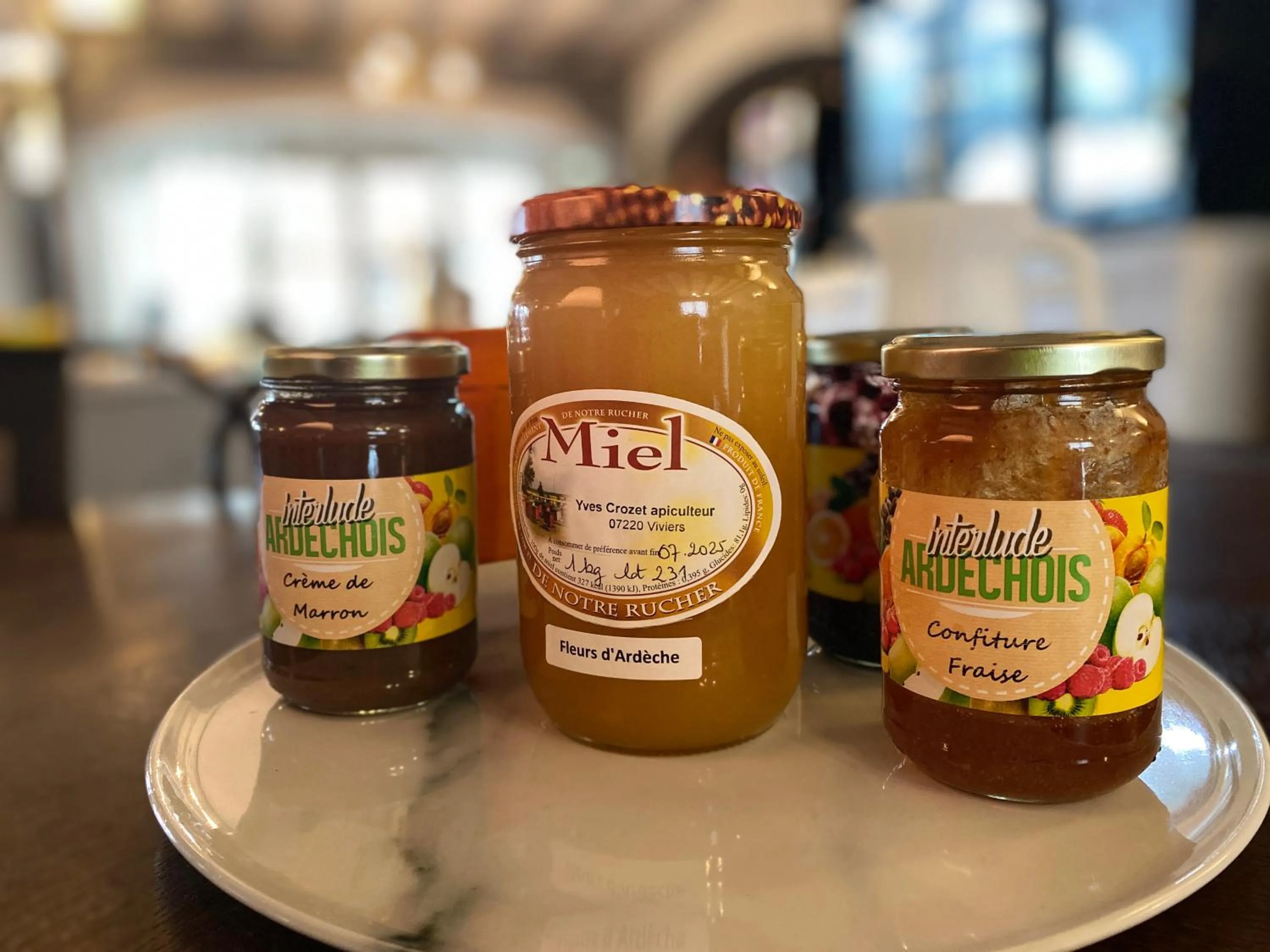 Breakfast in Logis Hôtel Médiéval, Montélimar Nord