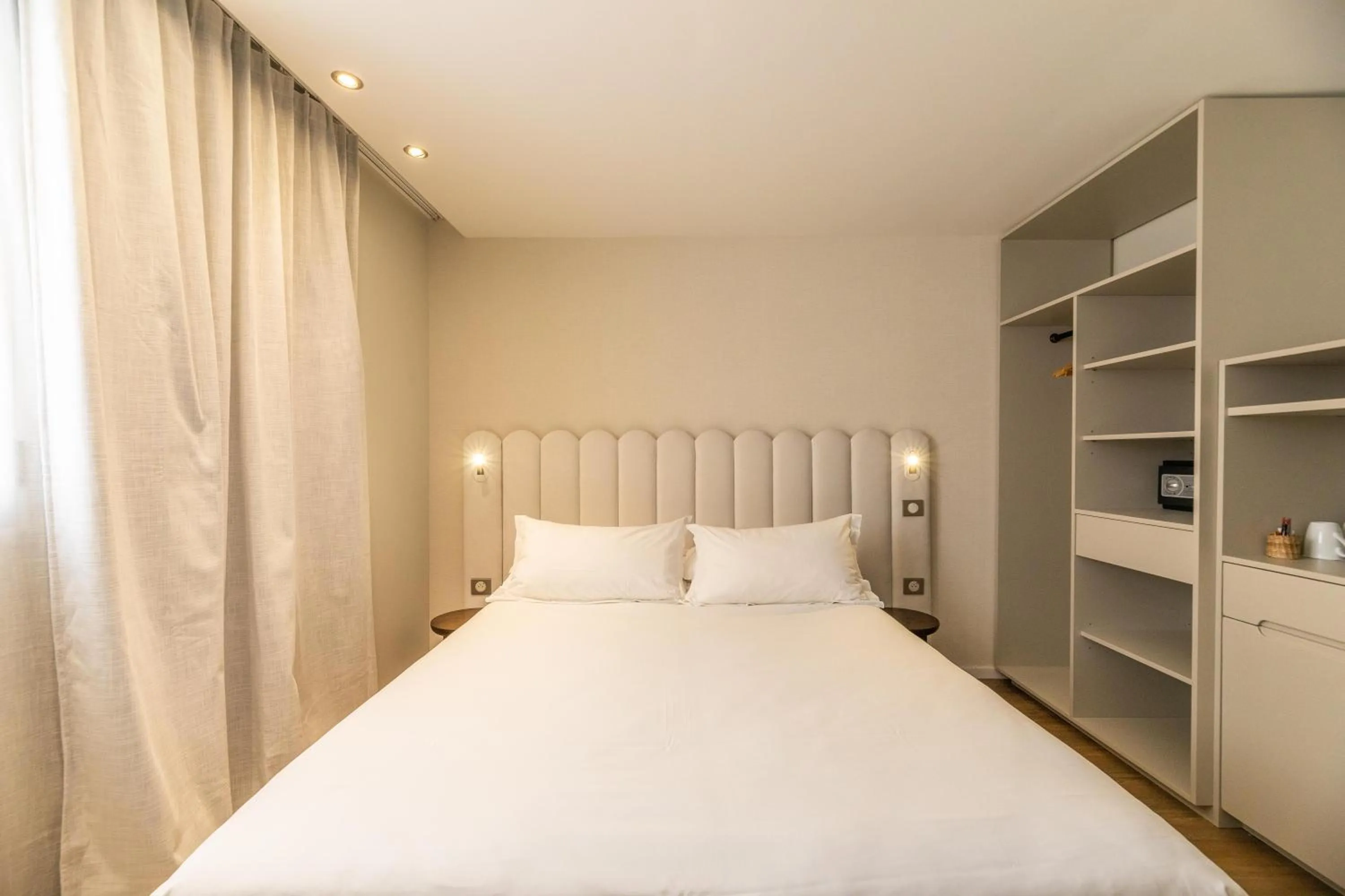 Coffee/tea facilities, Bed in L'Escale Côté Sud