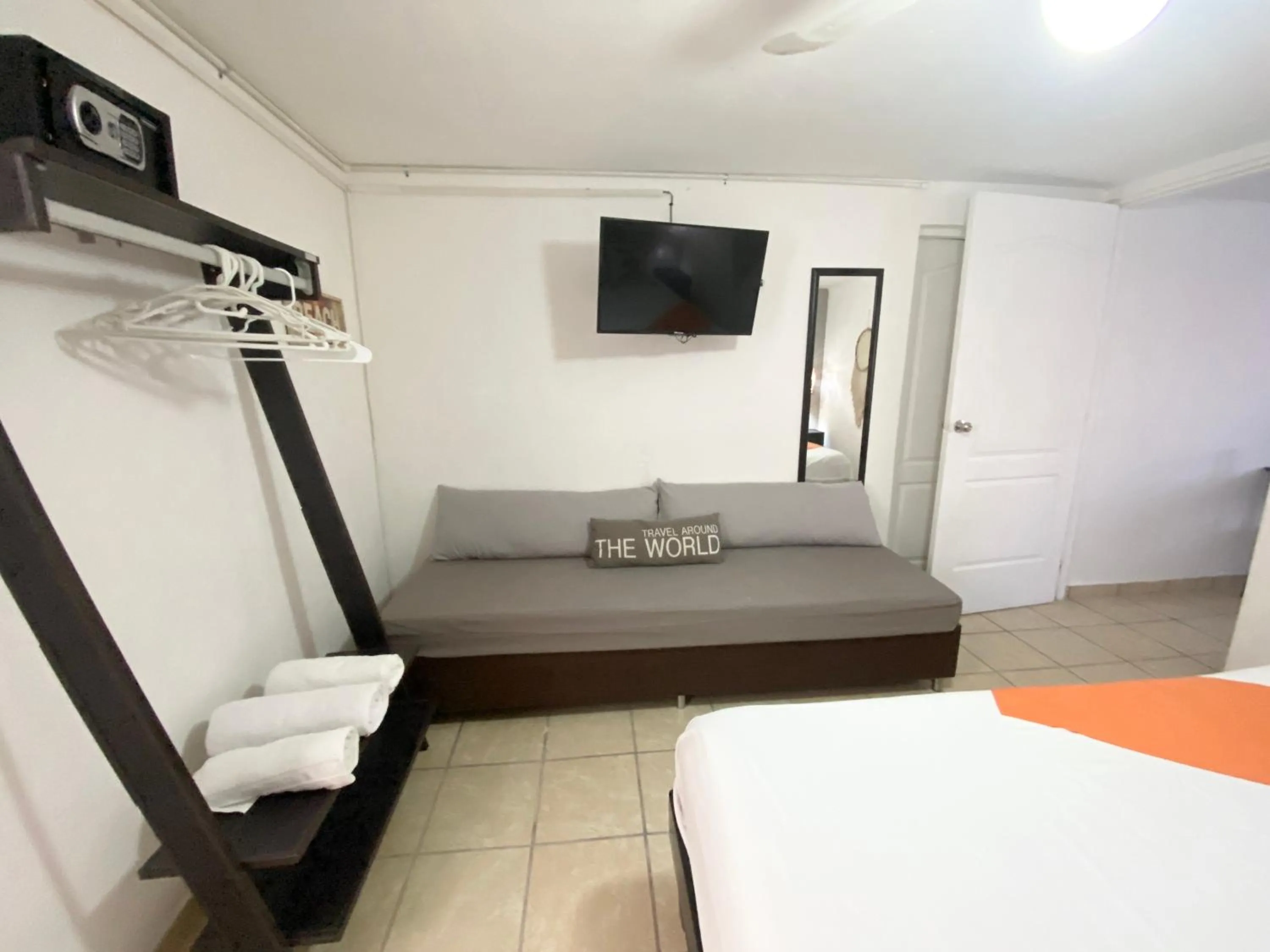 TV and multimedia, Bed in Coco Suites by Andiani Travel