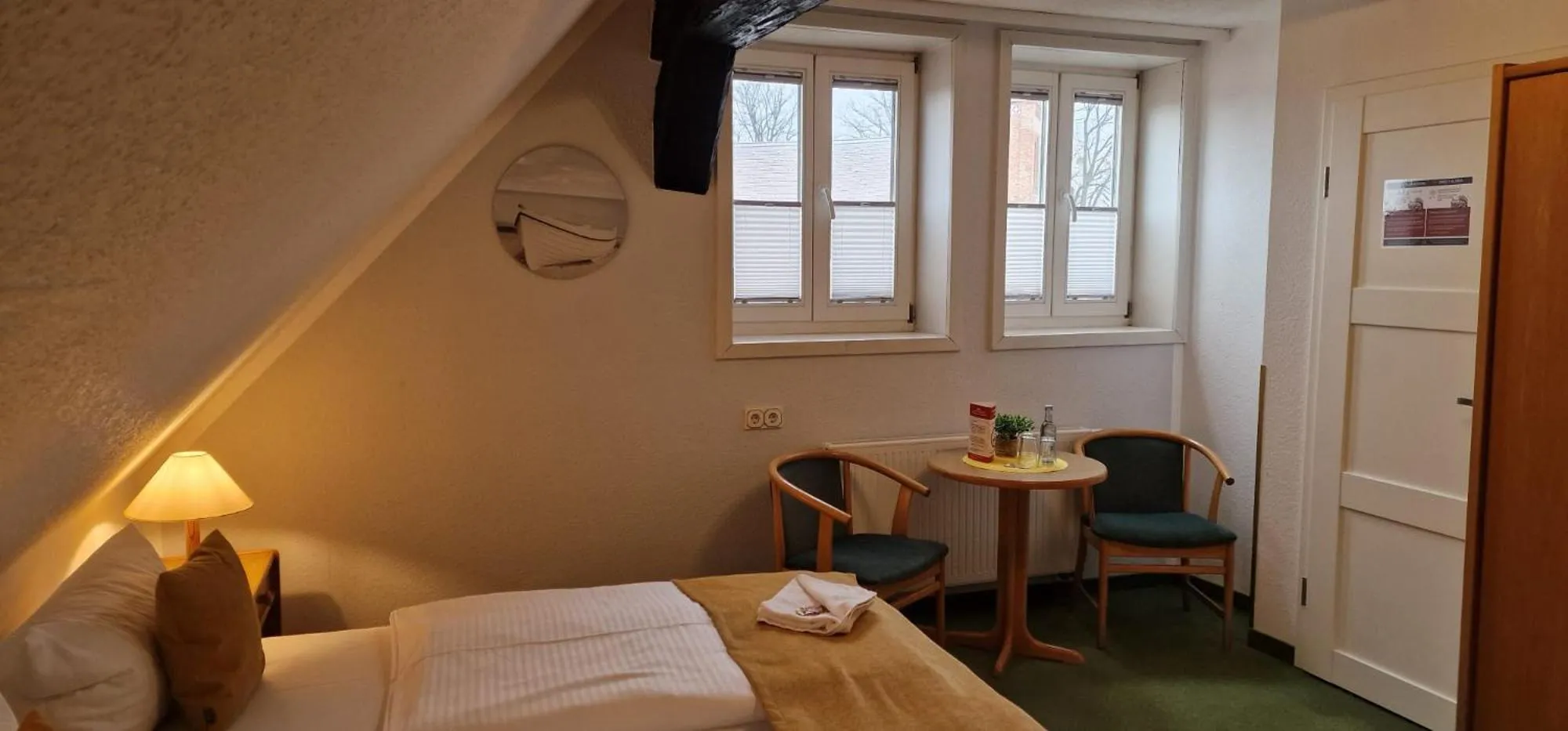 Restaurant/places to eat, Bed in Hotel Am Markt & Brauhaus Stadtkrug