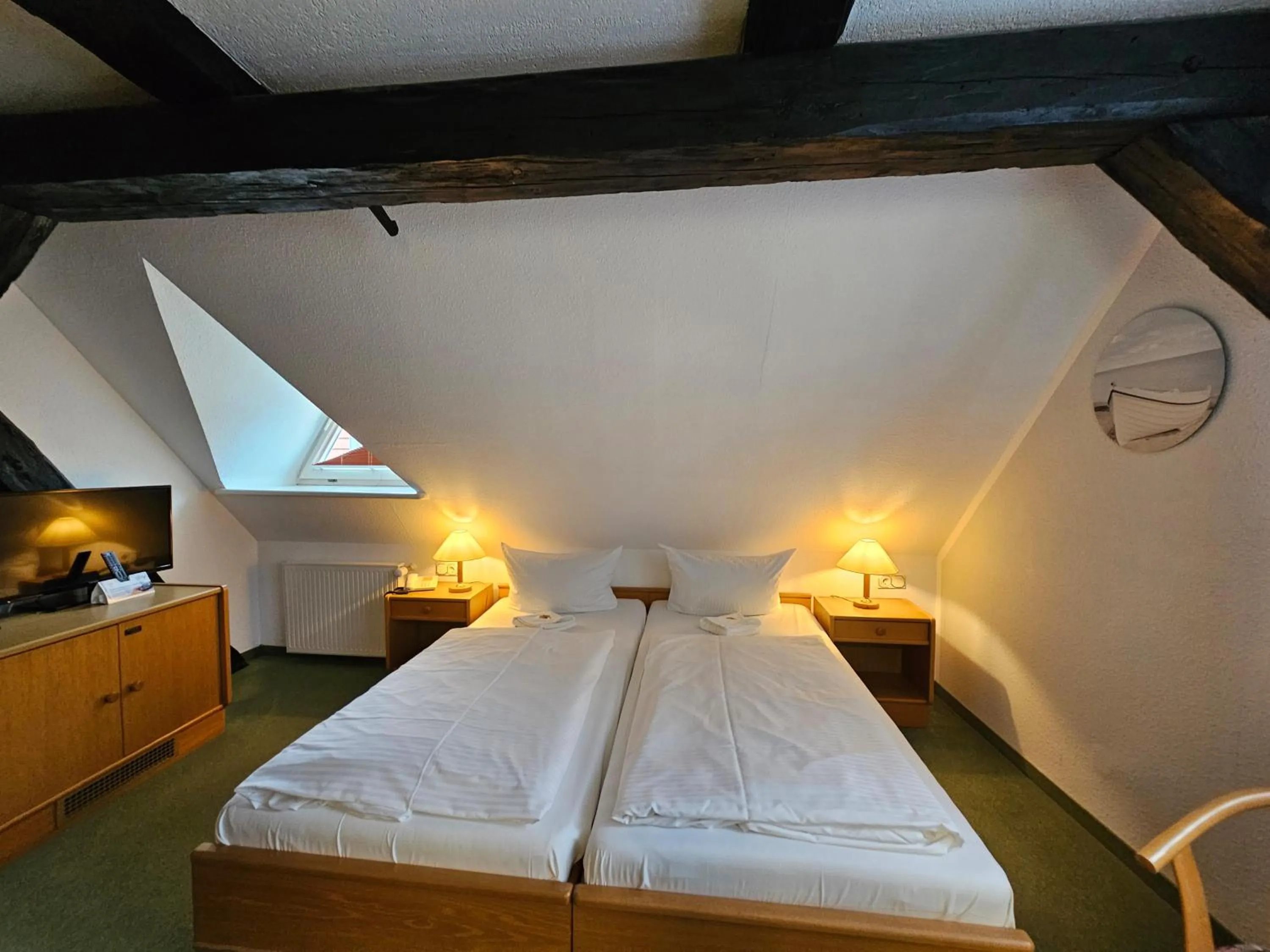Bed in Hotel Am Markt & Brauhaus Stadtkrug