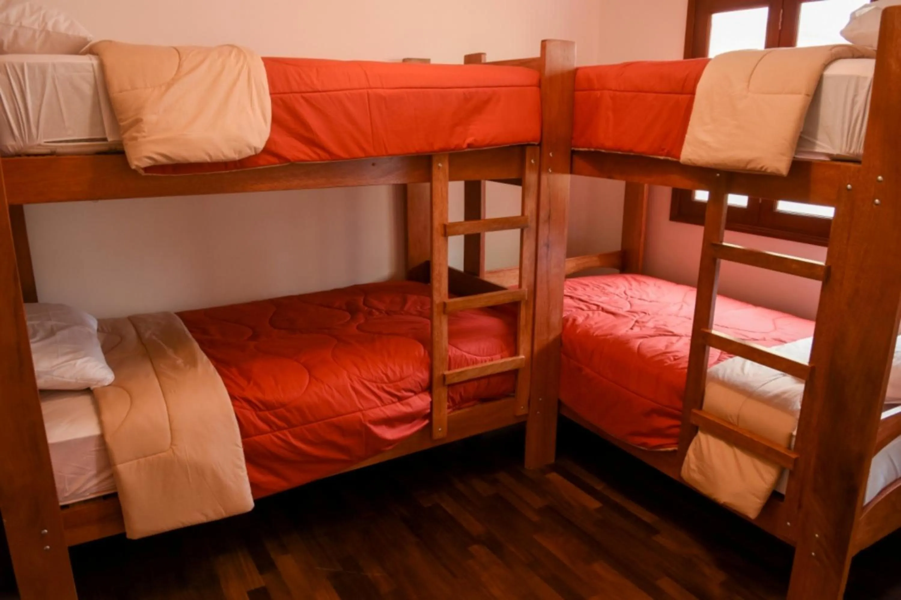 bunk bed, Bed in Llaqta Wasi