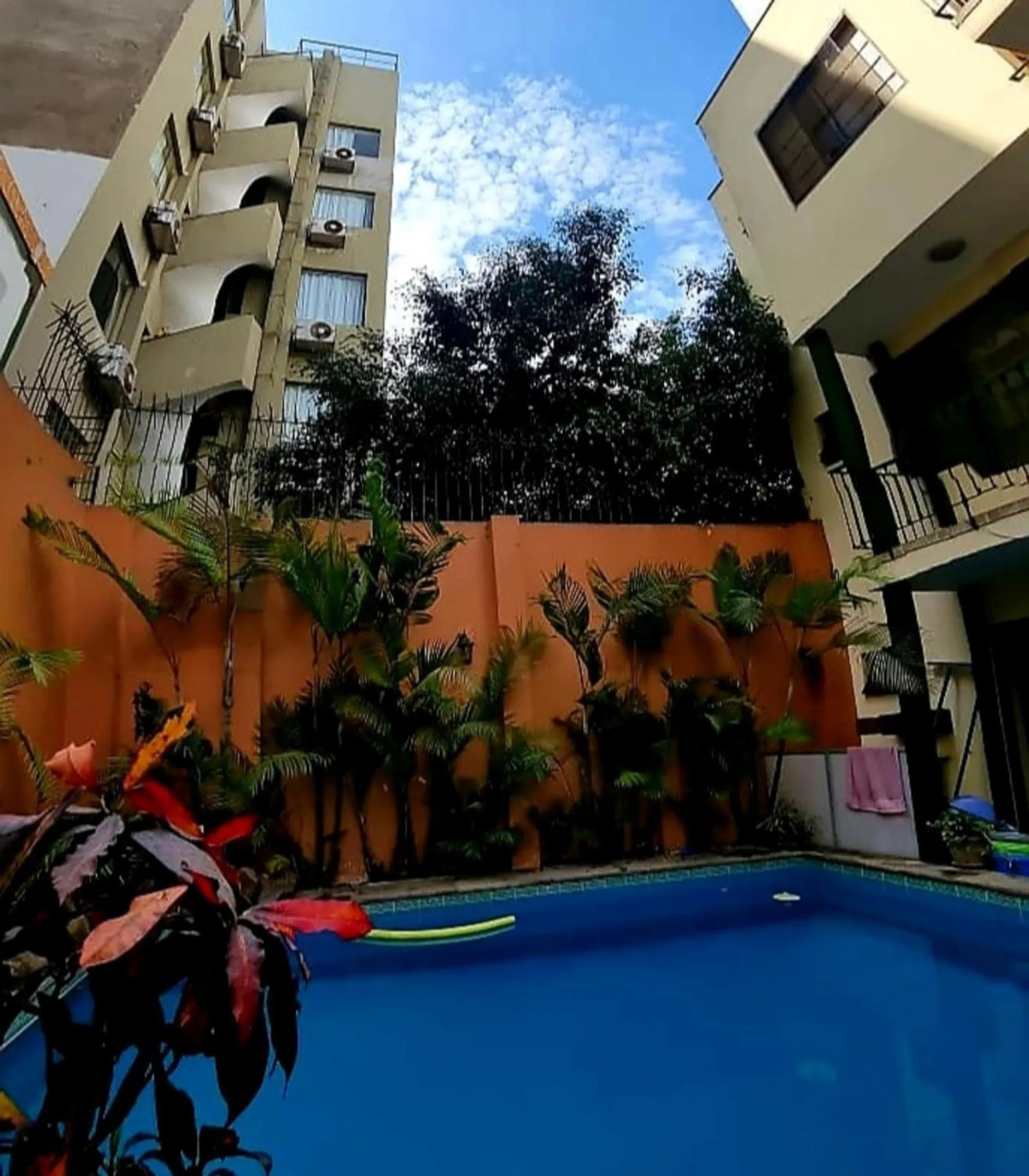 Swimming pool in Llaqta Wasi