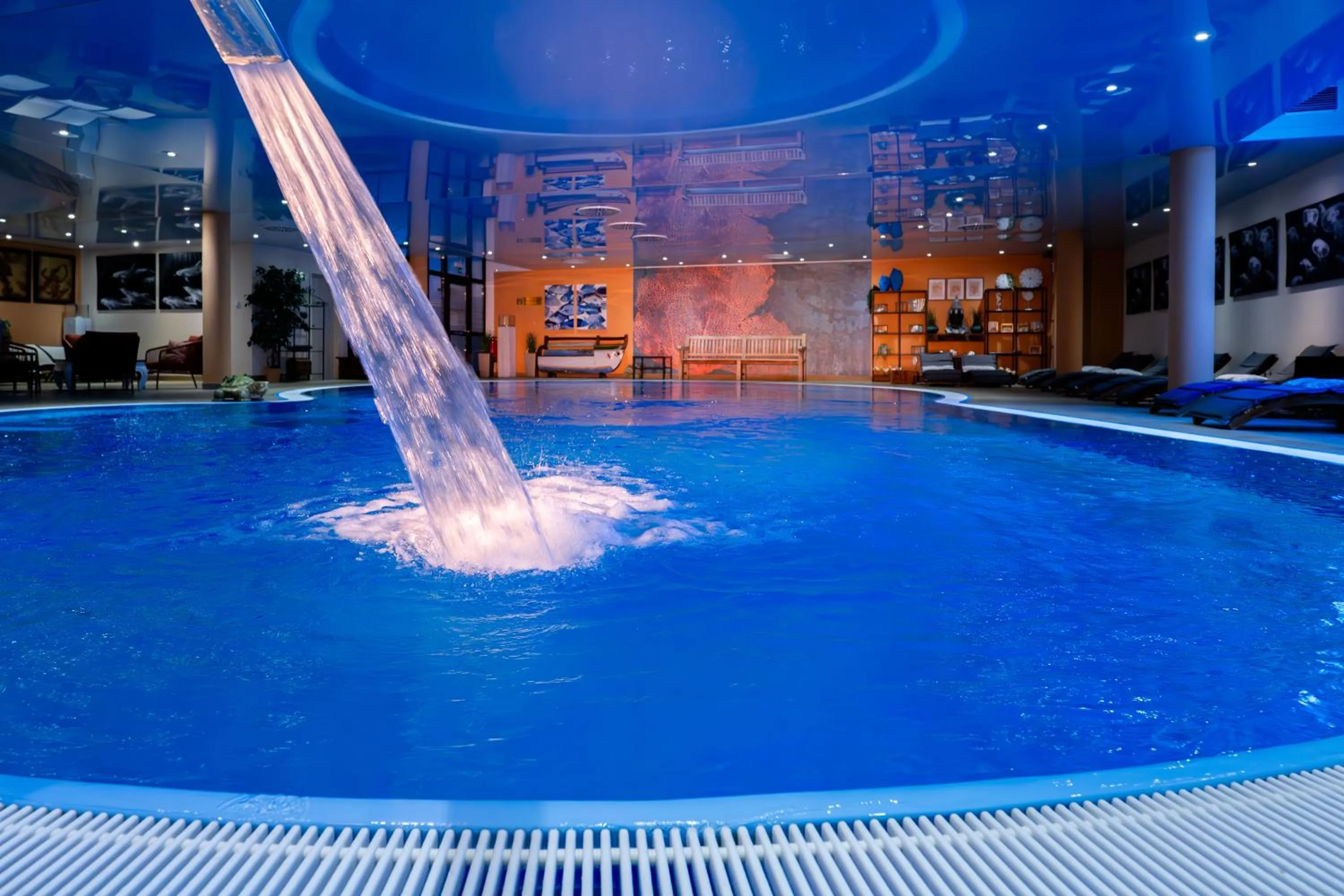 Swimming pool in Zeitgeist Rathen by STEIGER Hotels