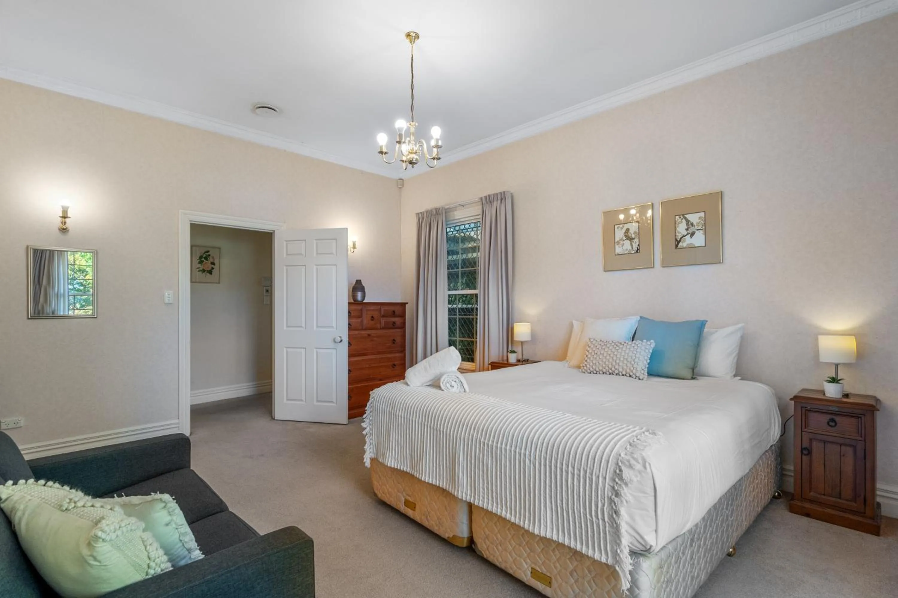 Bed in Tasman Holiday Parks Picton