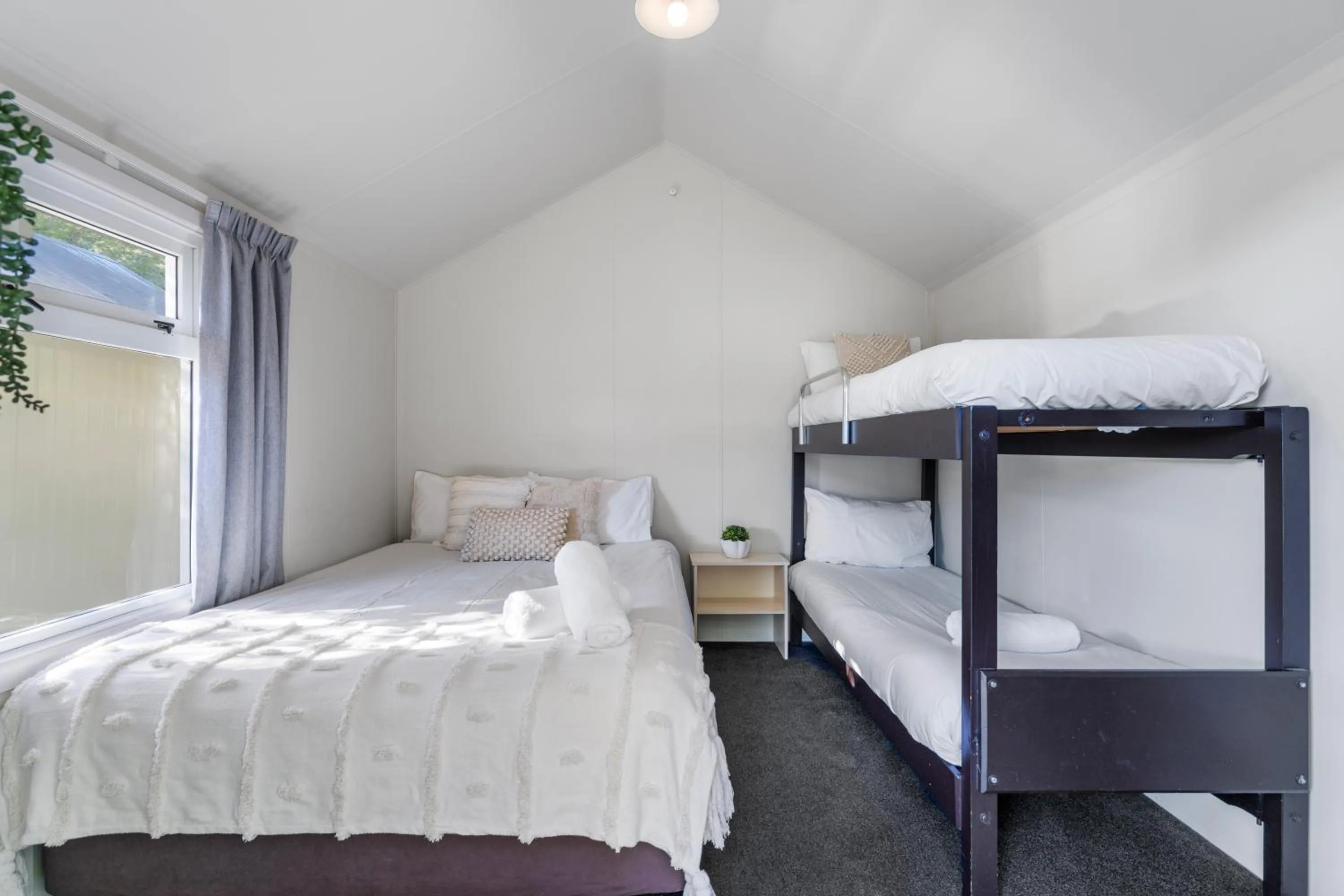 Bed in Tasman Holiday Parks Picton