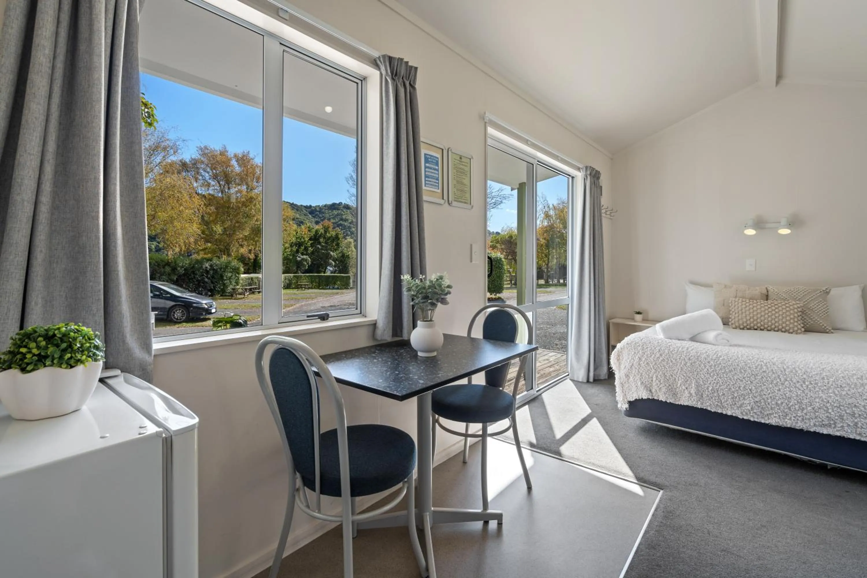 Bed in Tasman Holiday Parks Picton