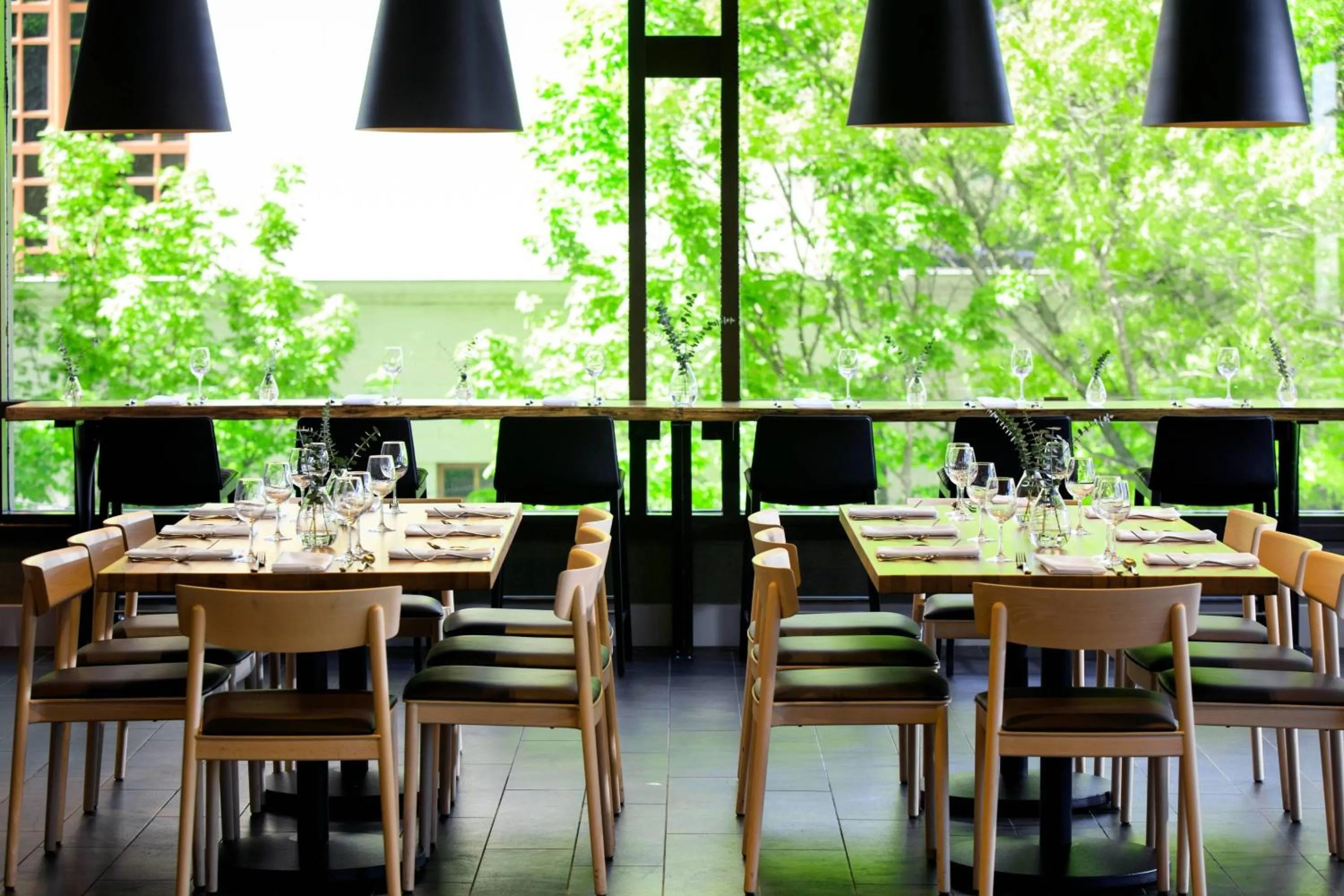 Restaurant/places to eat in Renaissance Seattle Hotel