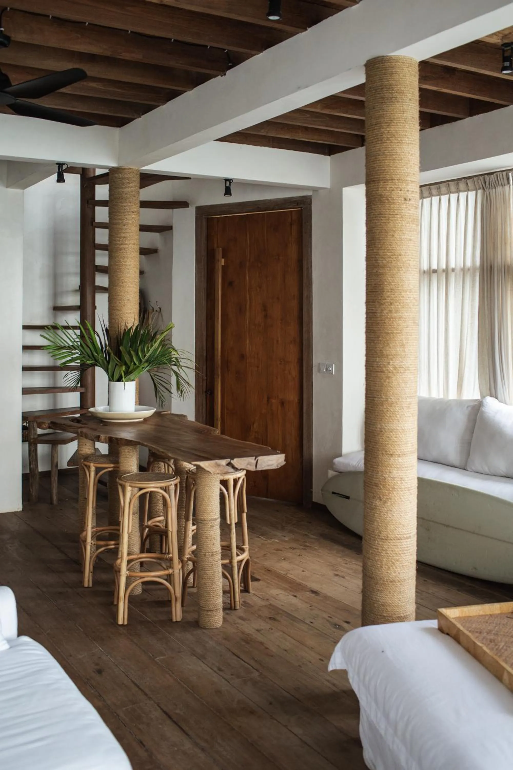 Seating area, Bed in Uluwatu Surf Shack