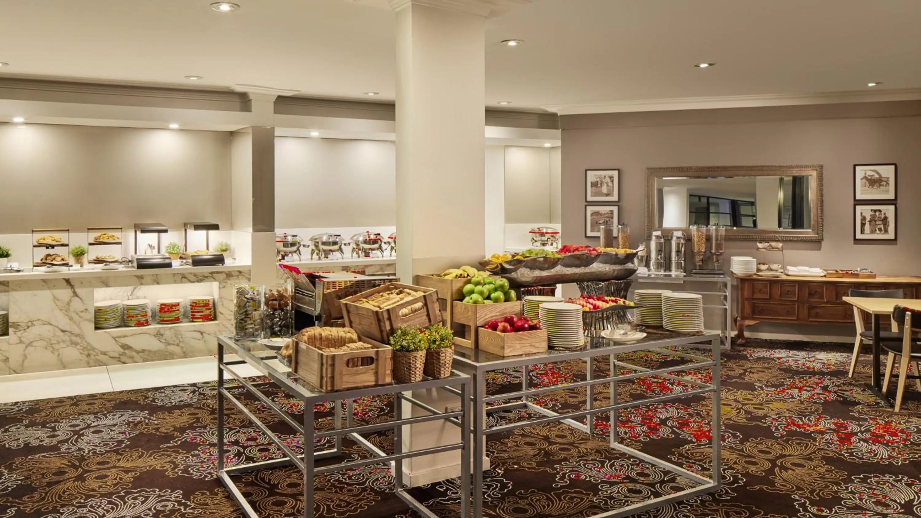 Breakfast in Holiday Inn Warwick Farm by IHG