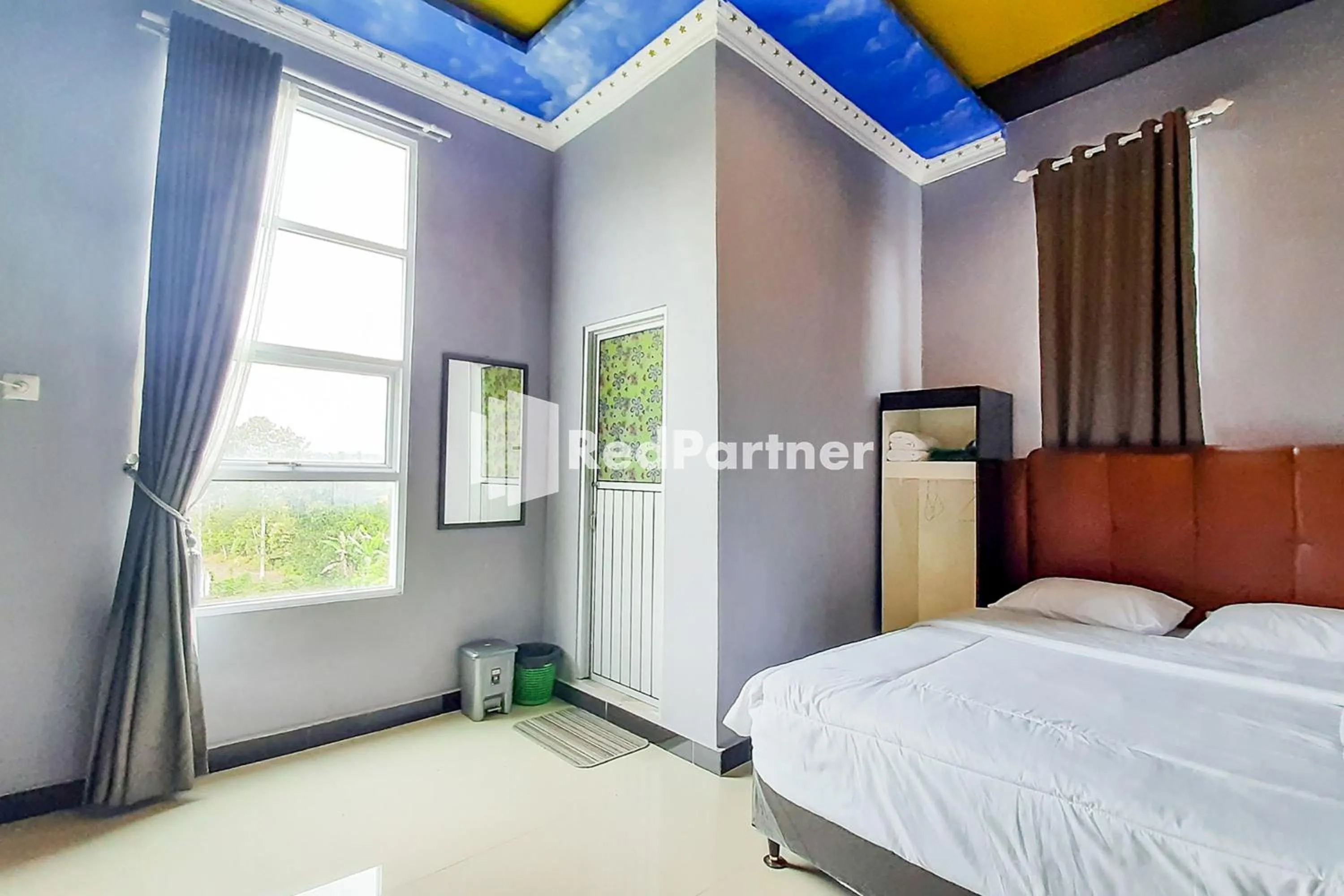 Bedroom, Bed in MT Syariah Homestay Kerinci RedPartner