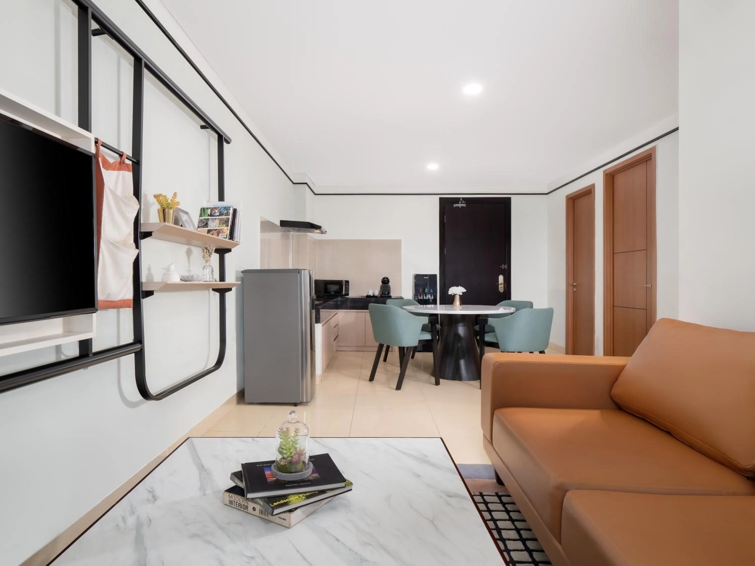 Living room in The Reiz Suites, ARTOTEL Curated