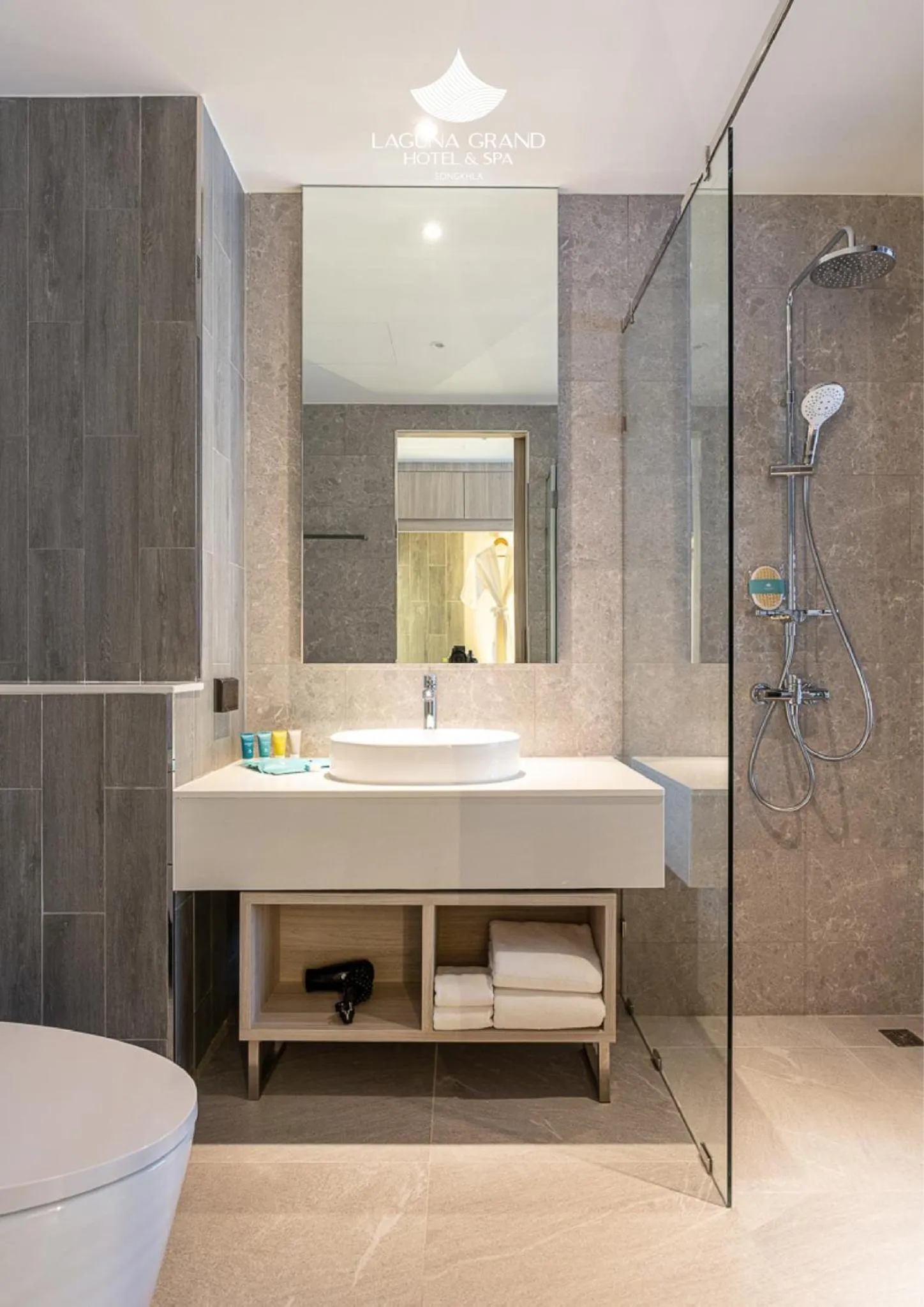 Shower in Laguna Grand Hotel & Spa Songkhla