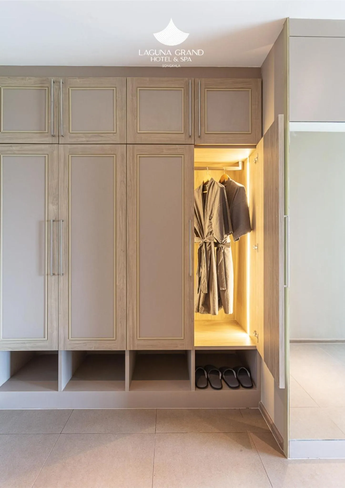 wardrobe in Laguna Grand Hotel & Spa Songkhla