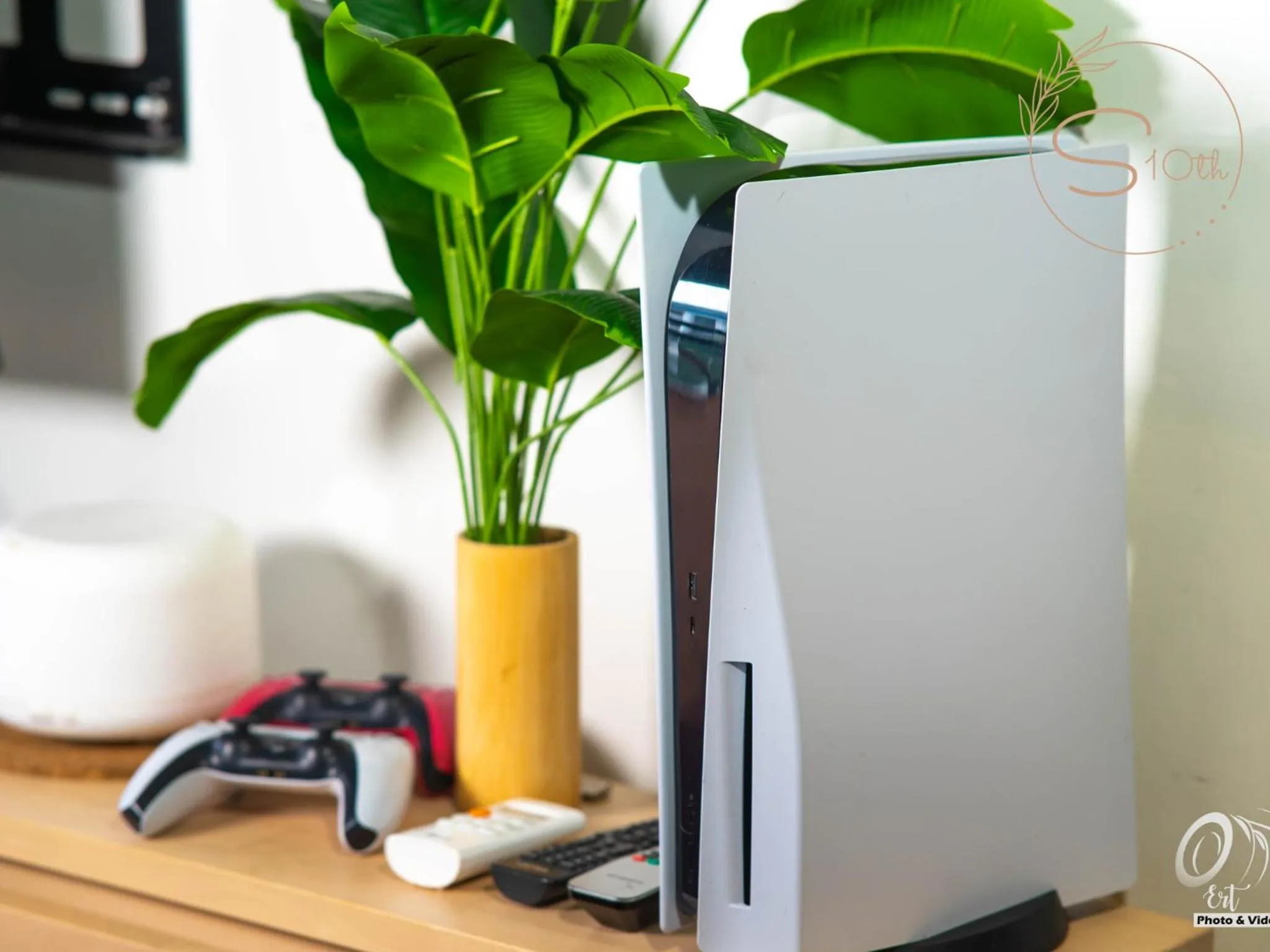 Summer10th Pinesuites Scandi Minimalist Deluxe