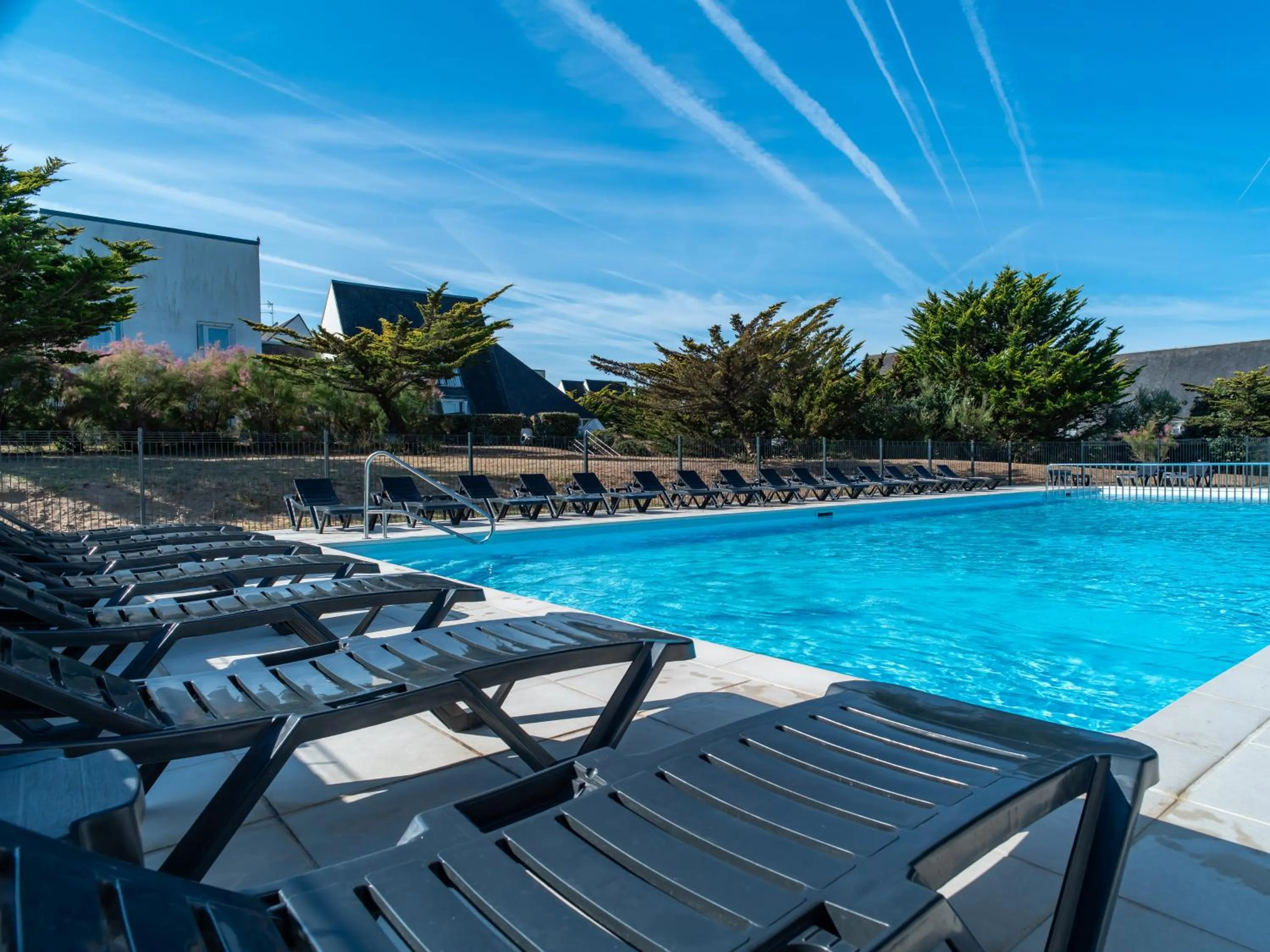 Swimming pool in Vacancéole - Sud Océan