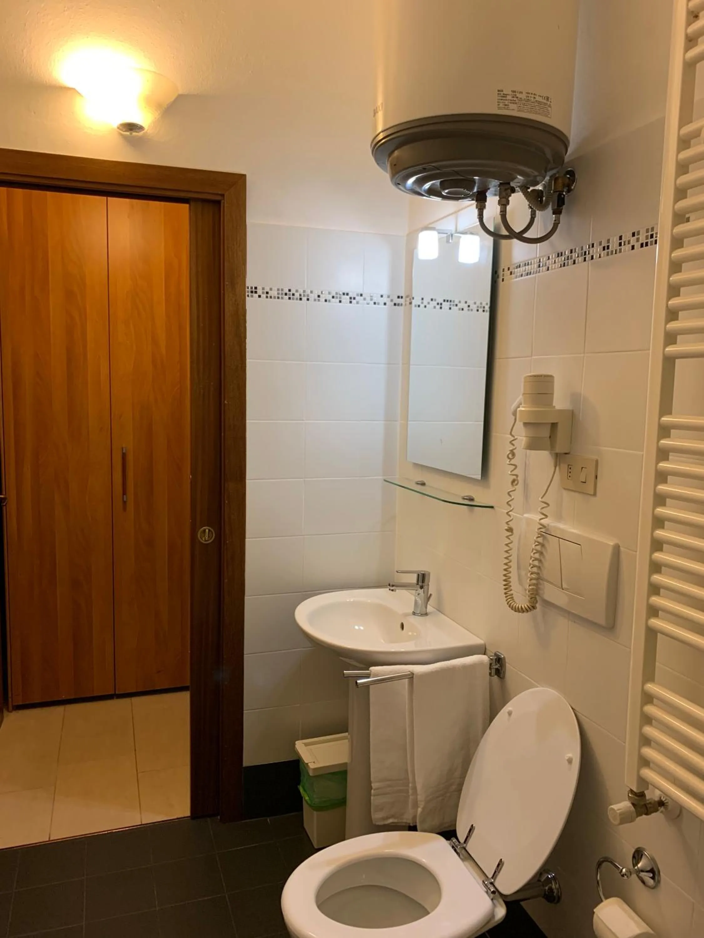 Bathroom in Random Studio at our choice located in Palazzo Rosselli 55