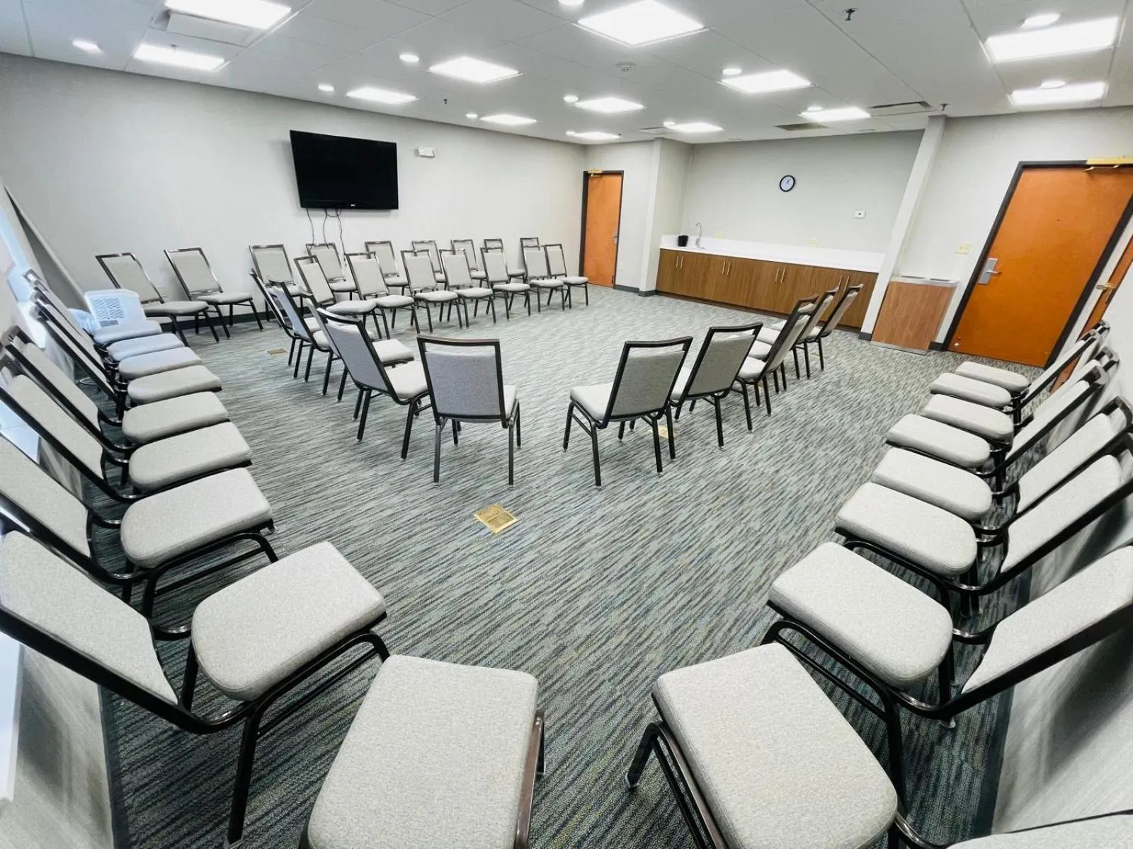 Meeting/conference room in Wingate by Wyndham Parkersburg-Vienna