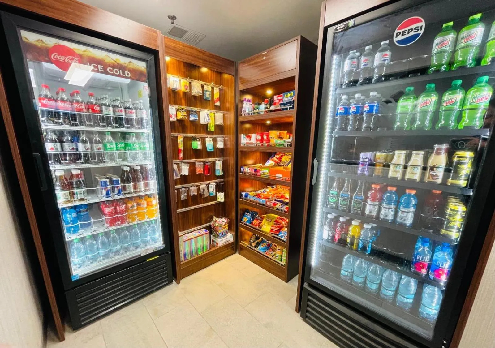 Shopping Area in Wingate by Wyndham Parkersburg-Vienna