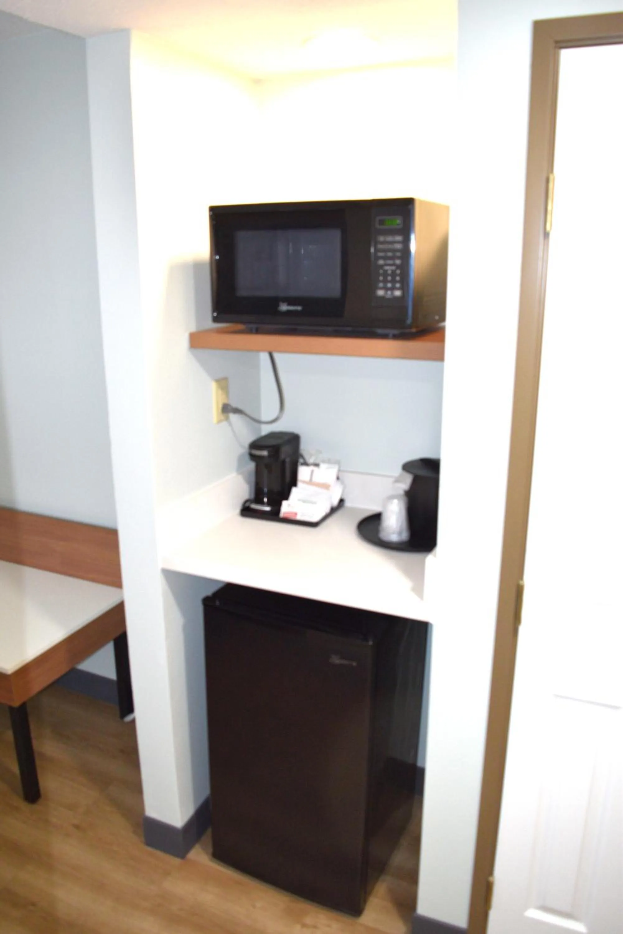 Coffee/tea facilities in Wingate by Wyndham Parkersburg-Vienna