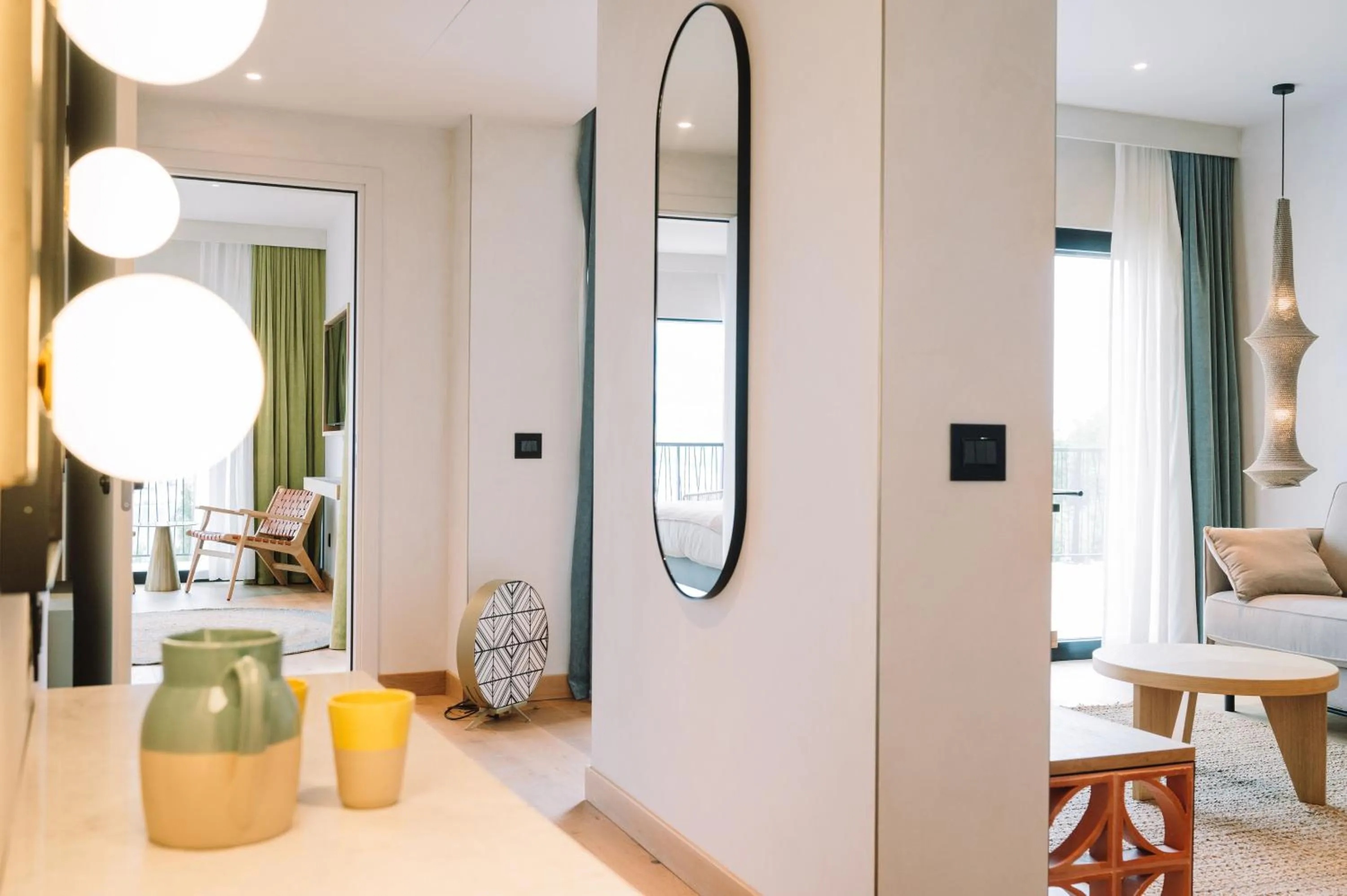 Photo of the whole room, Bed in A-ROSA Gardasee