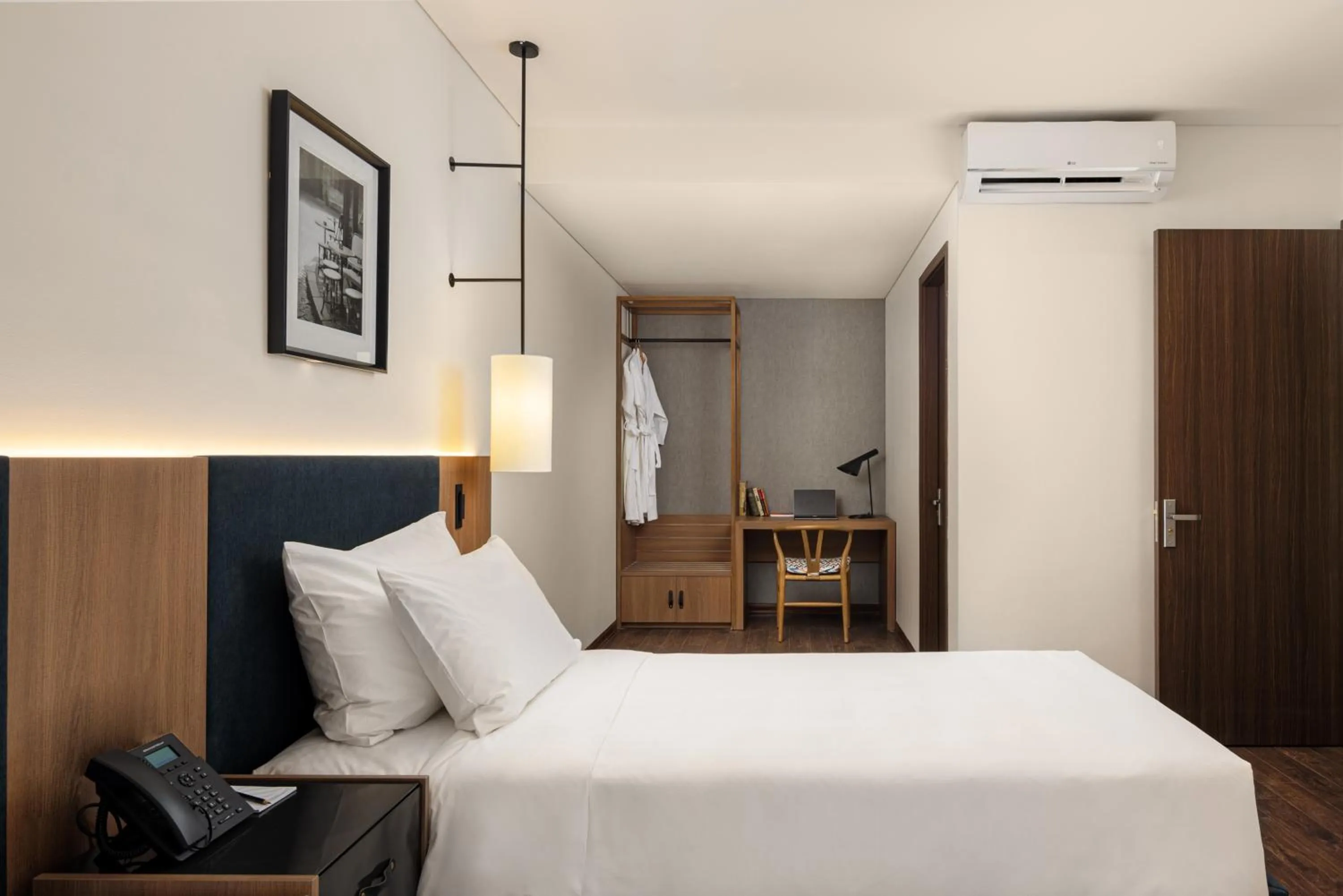 Bedroom, Bed in Mandala Hotel & Suites Bac Giang