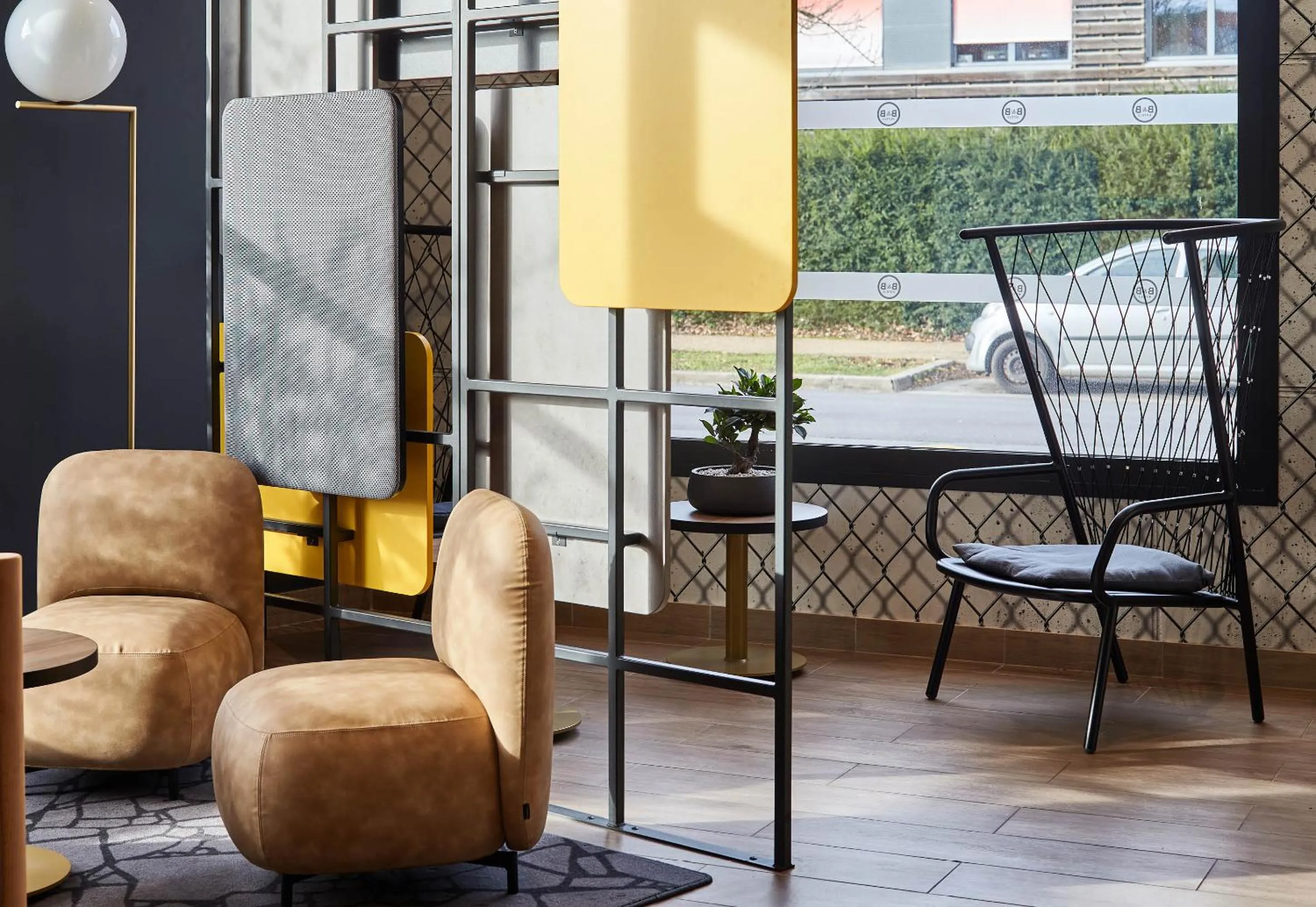 Seating area in B&B HOTEL Bois d'Arcy Saint Quentin en Yvelines