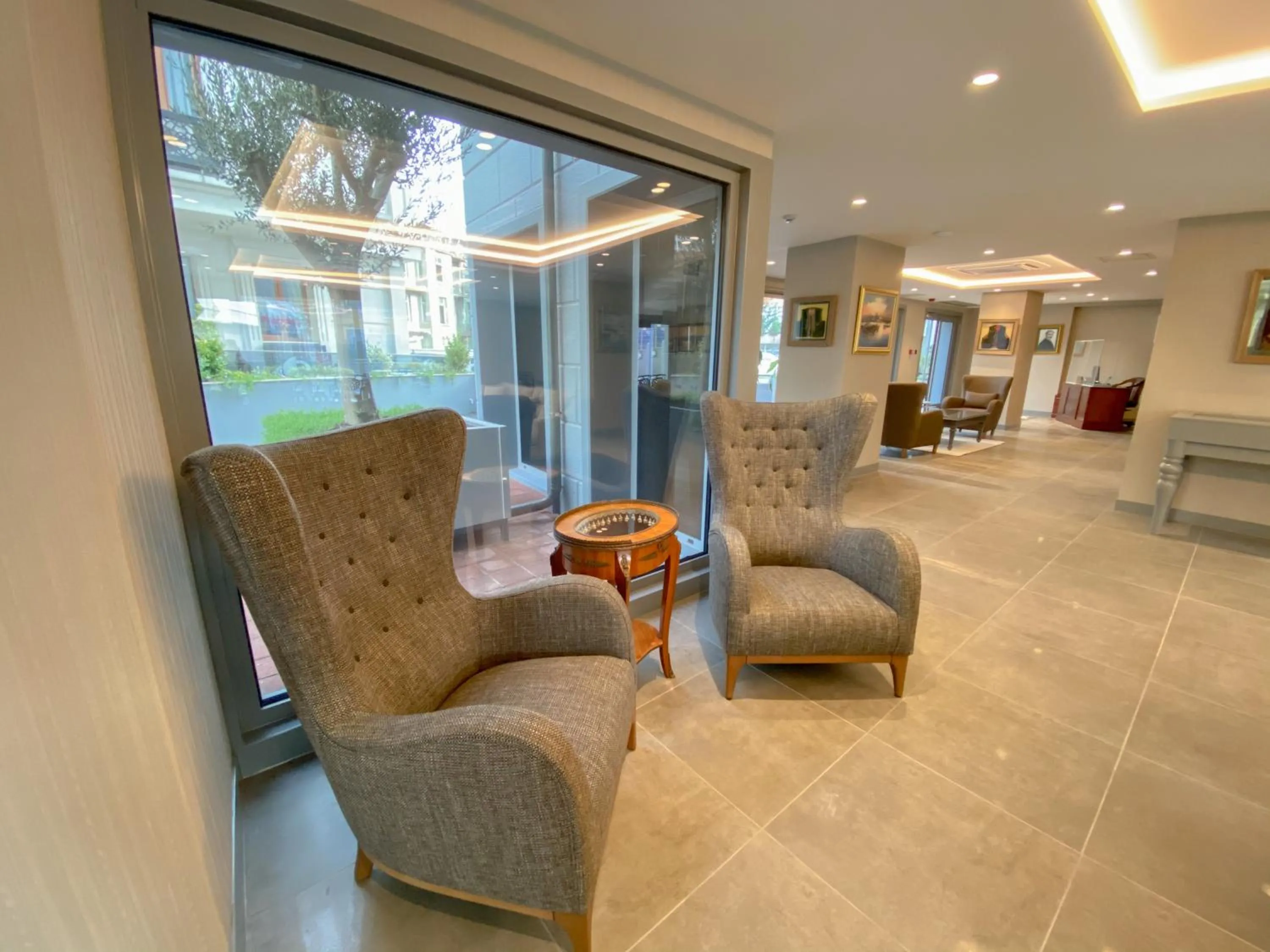 Lobby or reception in Eresin Hotels Express