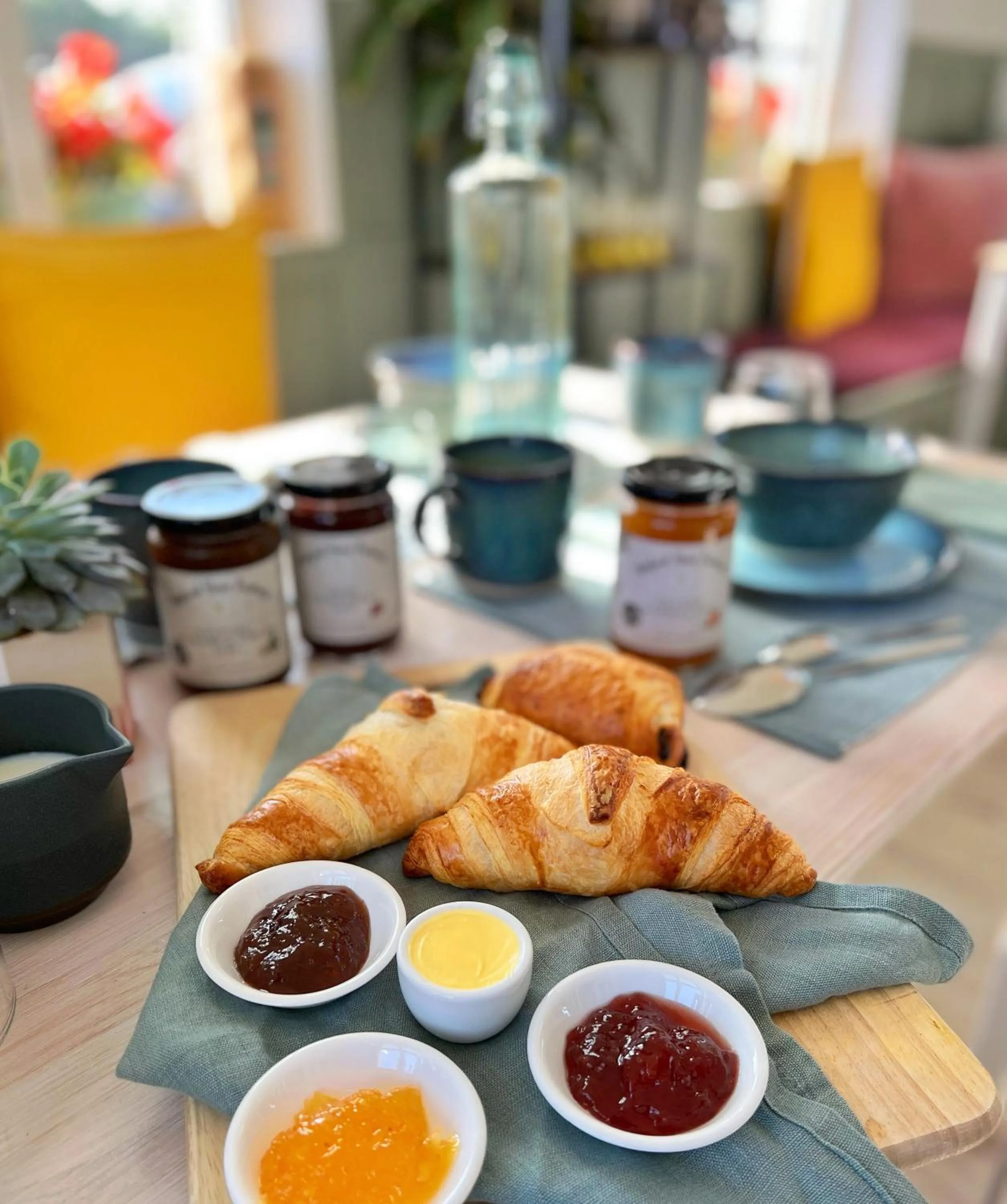 Breakfast in Thistledown Lodge