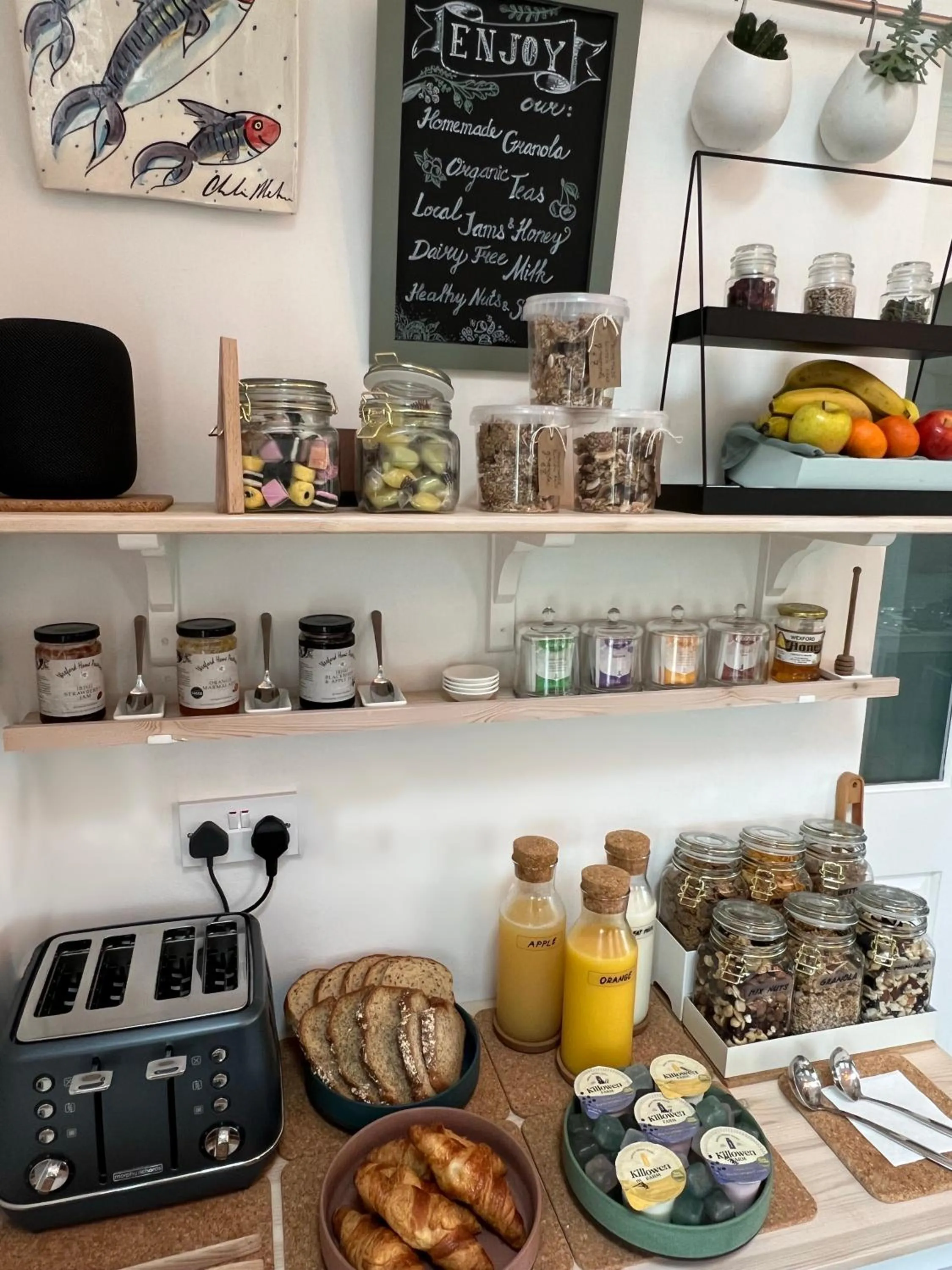 Food and drinks in Thistledown Lodge