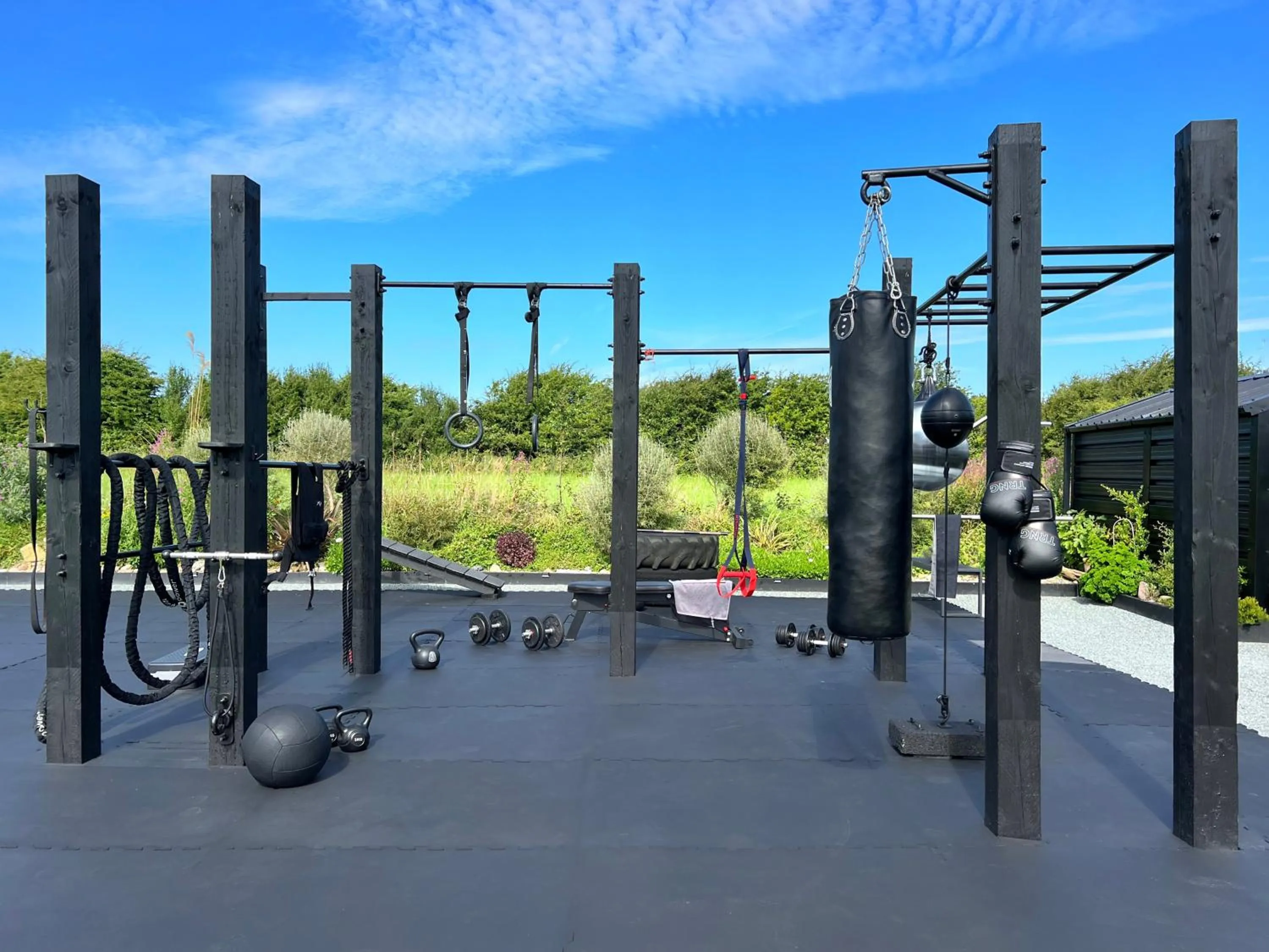 Day in Thistledown Lodge