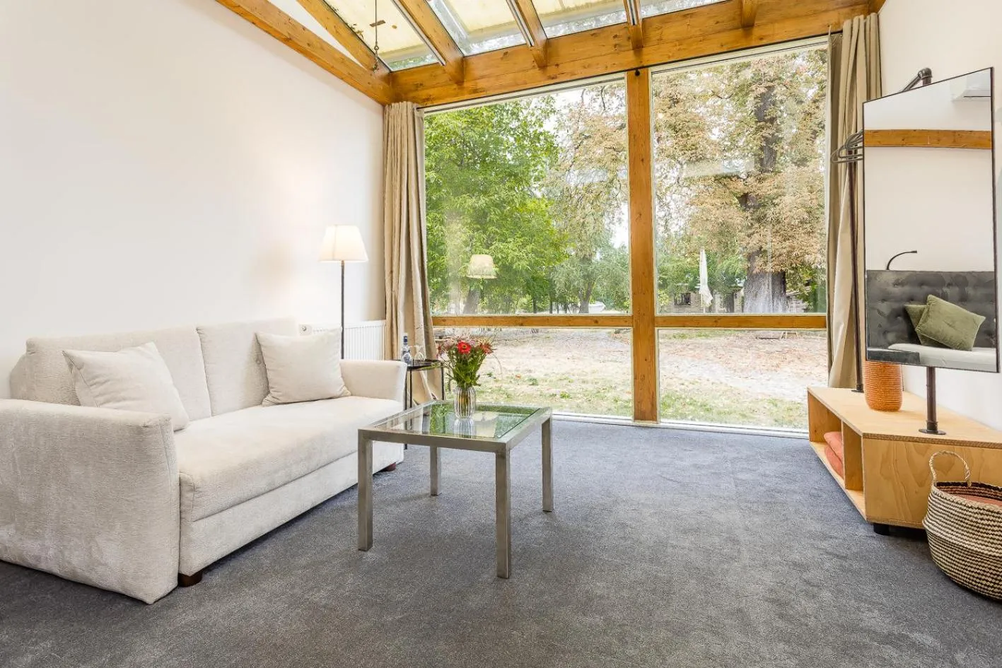 Living room in Hotel Zur Linde Dein Self Check In