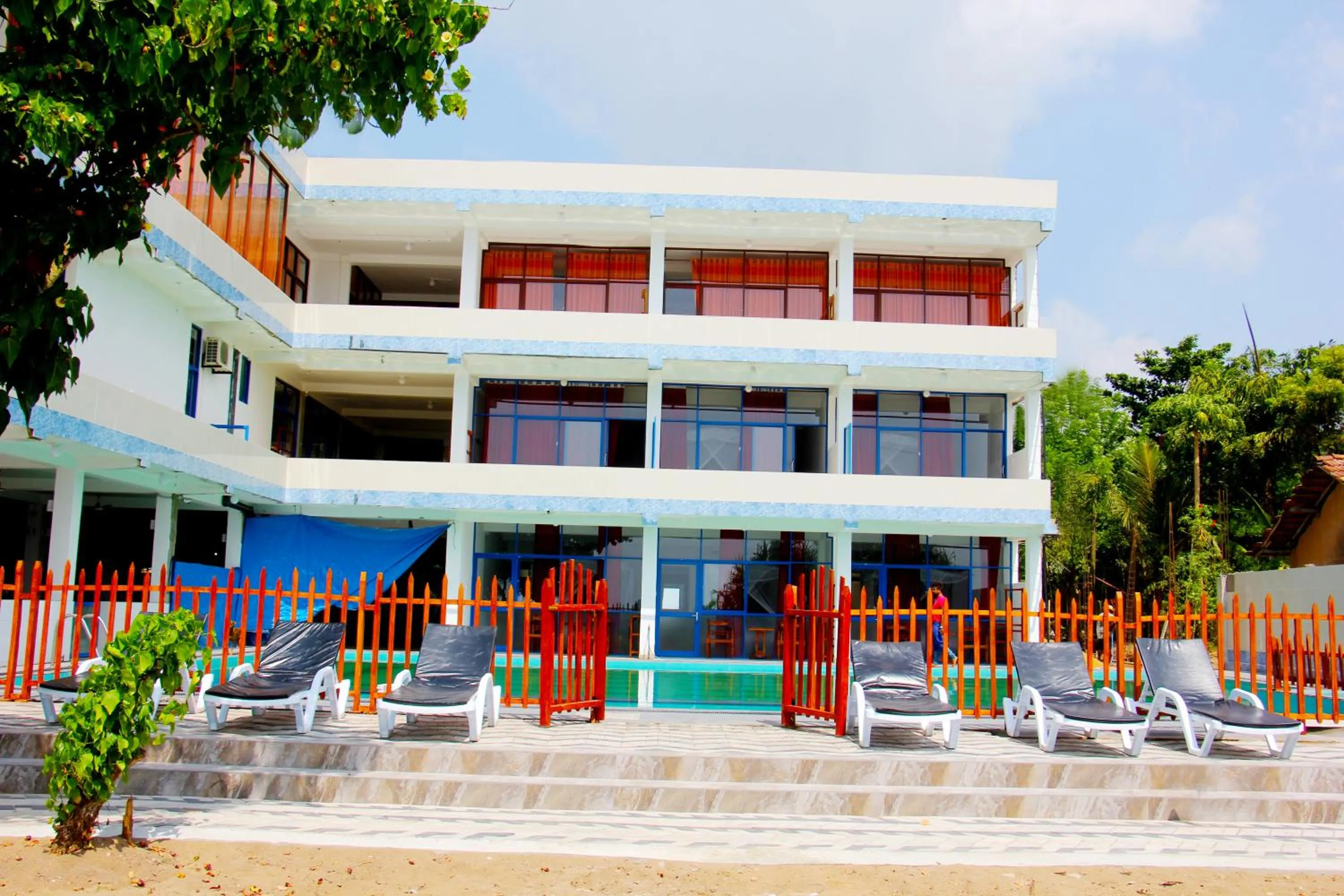 Property building in Paradise Beach Resort & Diving school