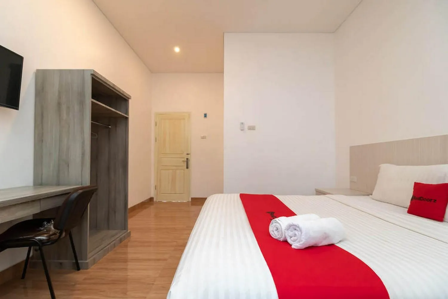 Bedroom, Bed in RedDoorz near Exit Tol Kotabaru ITERA Lampung