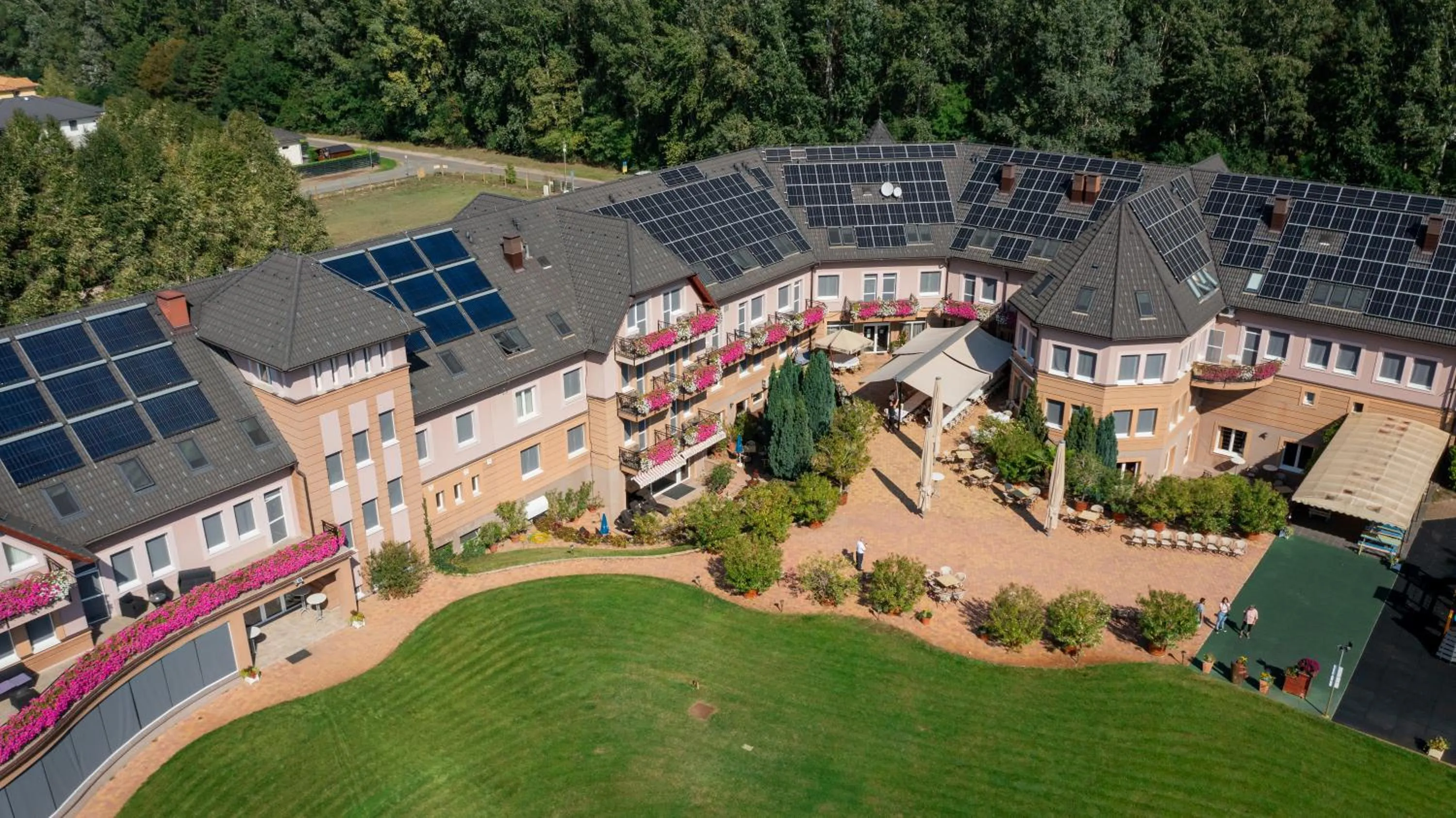Patio in Granada Conference, Wellness and Sport Hotel