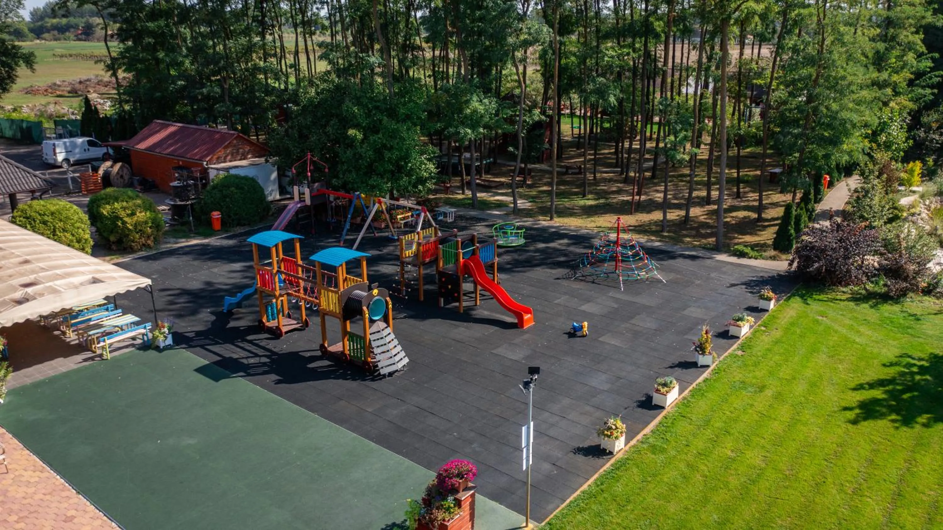 Children play ground in Granada Conference, Wellness and Sport Hotel