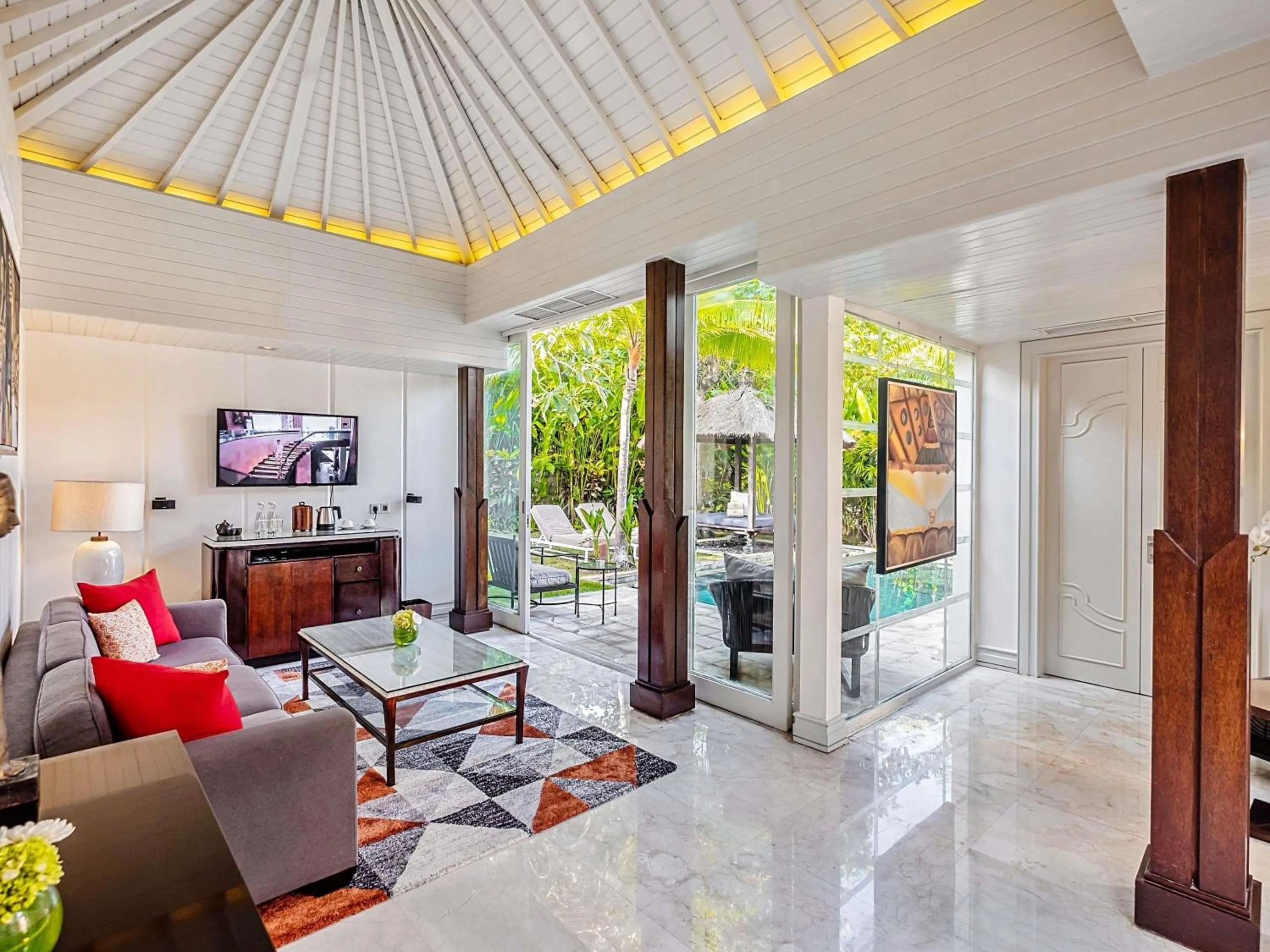 Living room in Sofitel Bali Nusa Dua Beach Resort