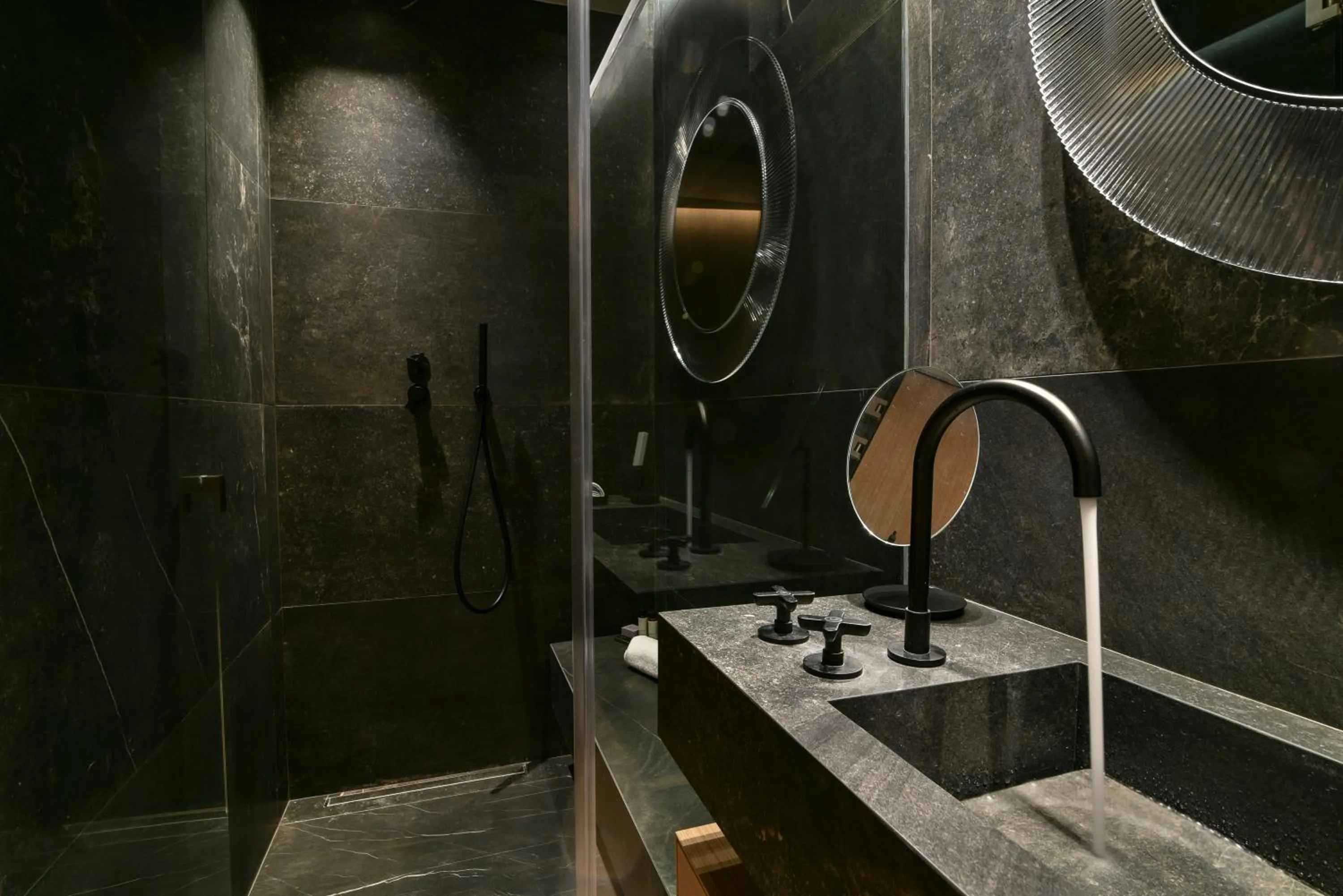 Sauna in Nikiou Suites Luxury Residence